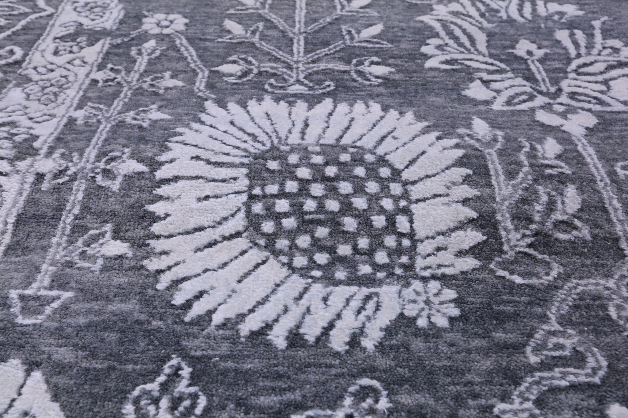 Grey Modern Handmade Wool & Silk Rug - 9' 1" X 11' 10" - Golden Nile
