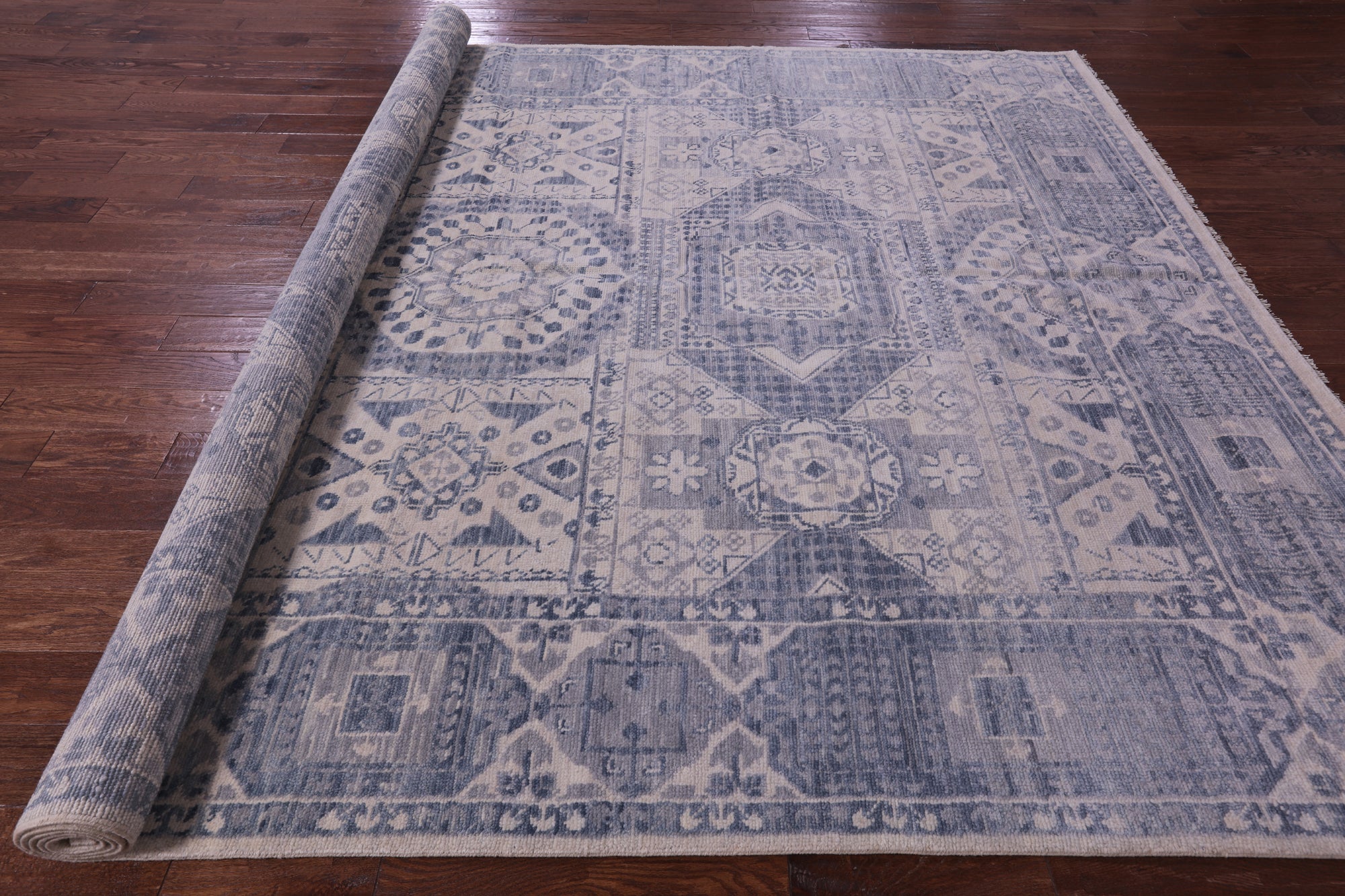 Ivory Geometric Persian Mamluk Hand Knotted Wool Rug - 9' 0" X 12' 3" - Golden Nile
