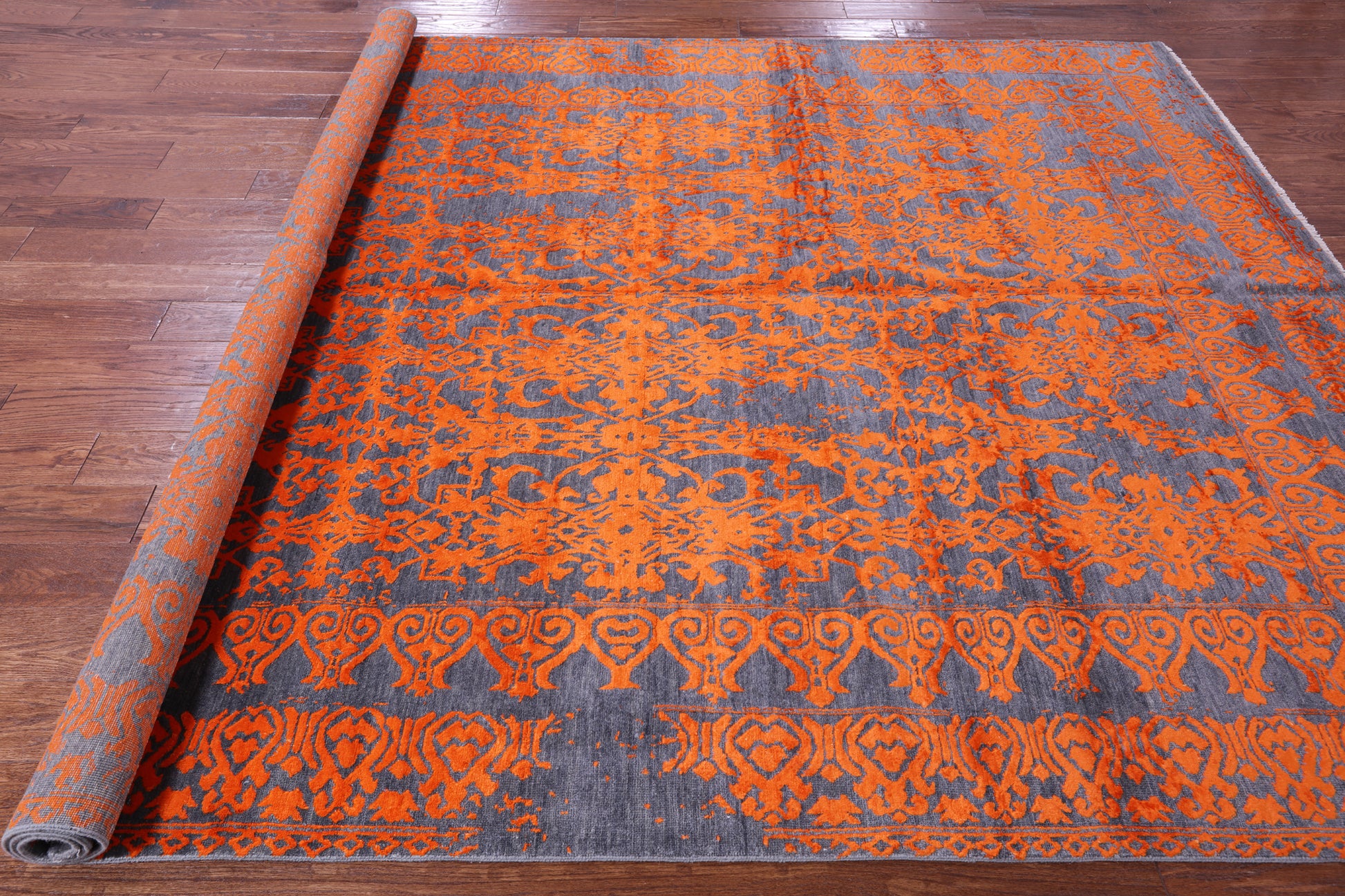 Grey Persian Handmade Wool & Silk Rug - 7' 11" X 10' 0" - Golden Nile
