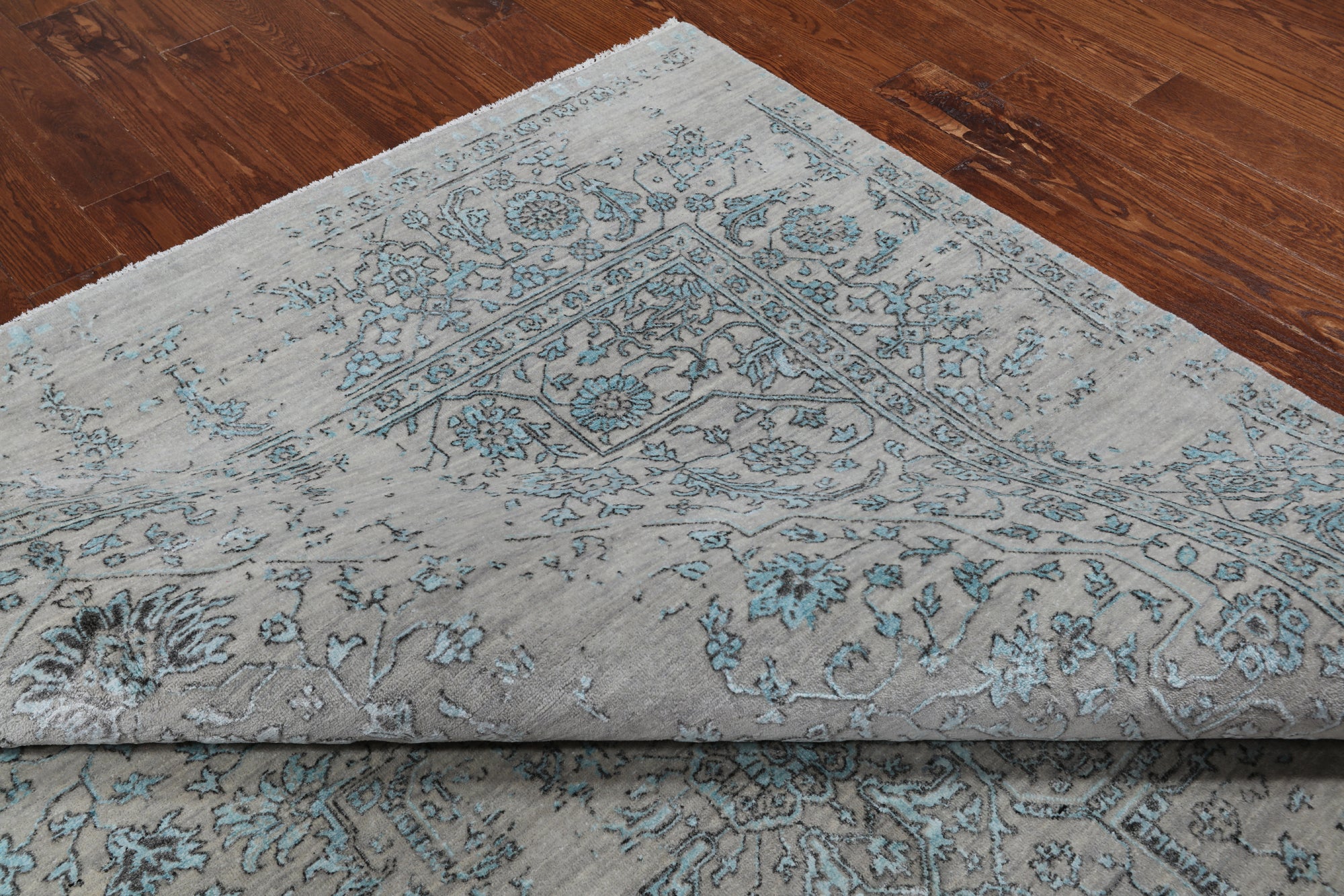 Grey Persian Heriz Serapi Handmade Wool & Silk Rug - 8' 1" X 10' 1"