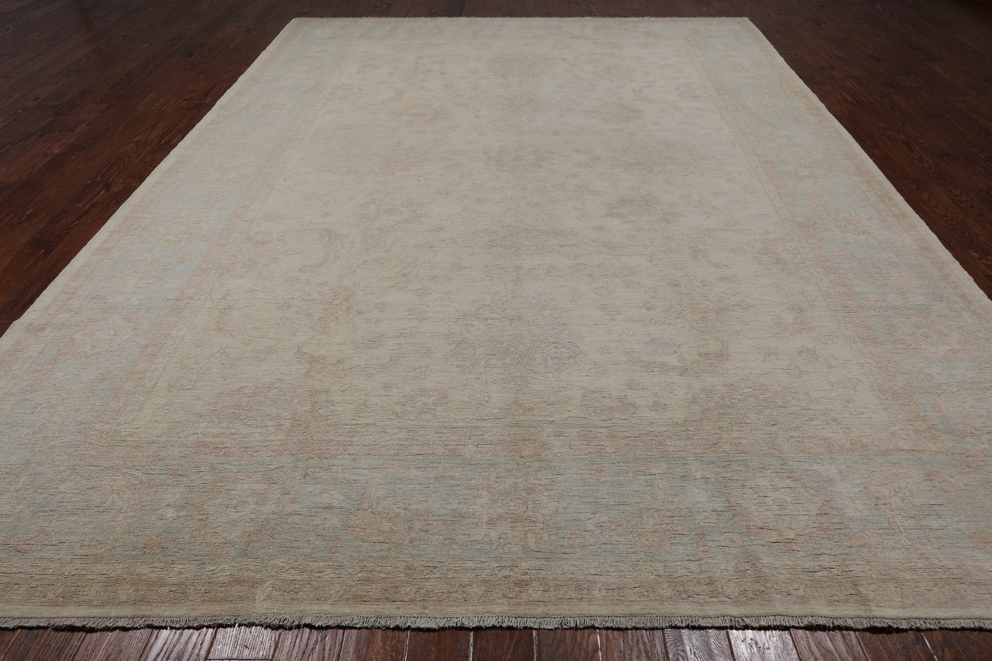 Ivory White Wash Peshawar Hand Knotted Wool Rug - 10' 0" X 13' 8"