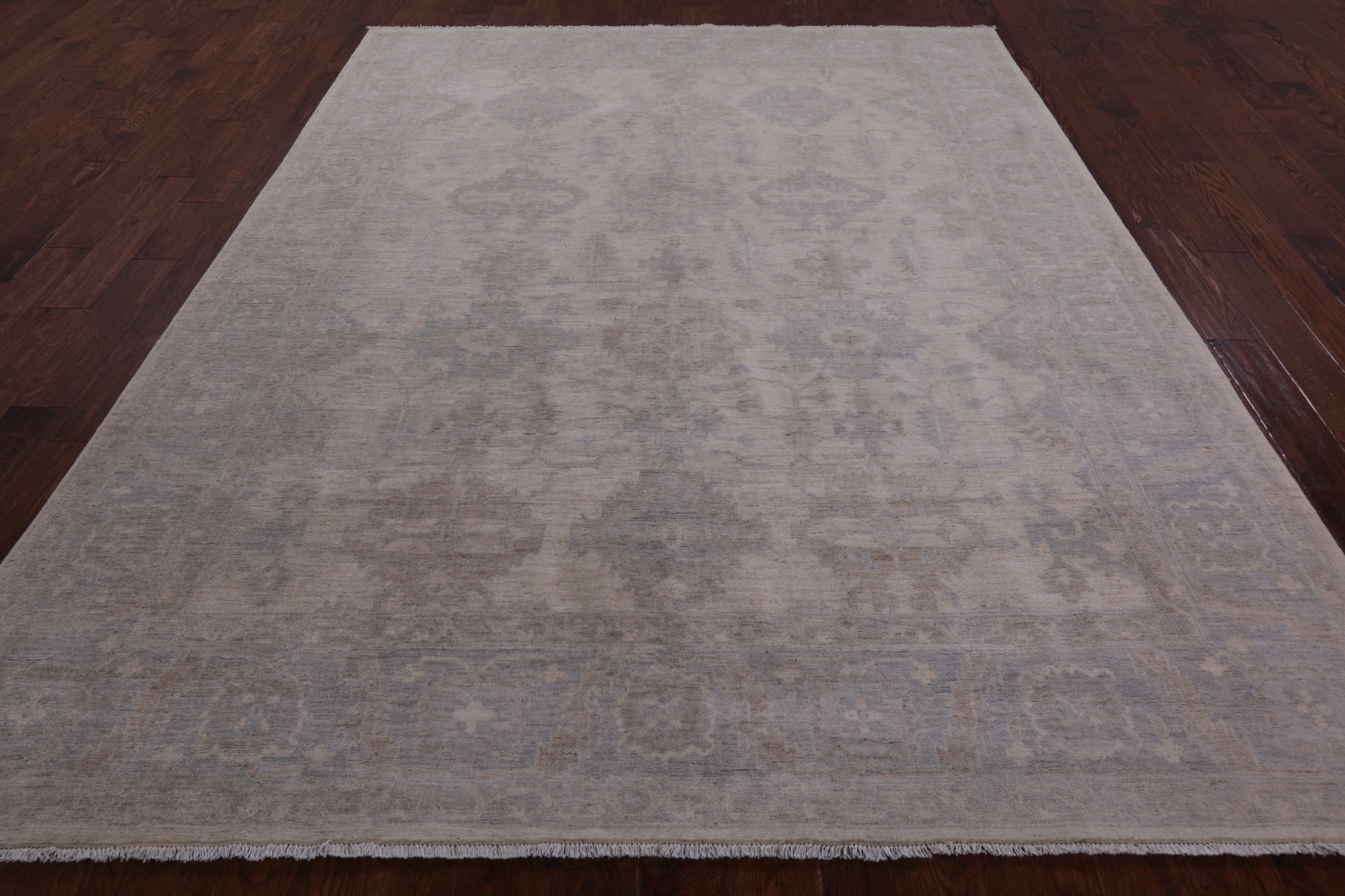 Ivory White Wash Peshawar Hand Knotted Wool Rug - 7' 11" X 9' 11" - Golden Nile