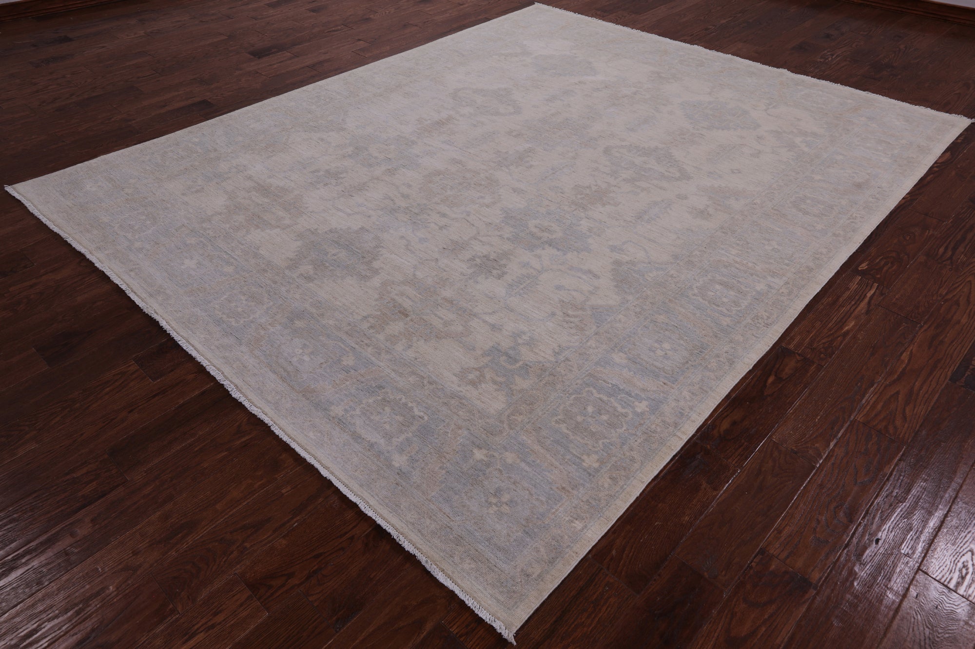 Ivory White Wash Peshawar Hand Knotted Wool Rug - 7' 11" X 9' 11" - Golden Nile