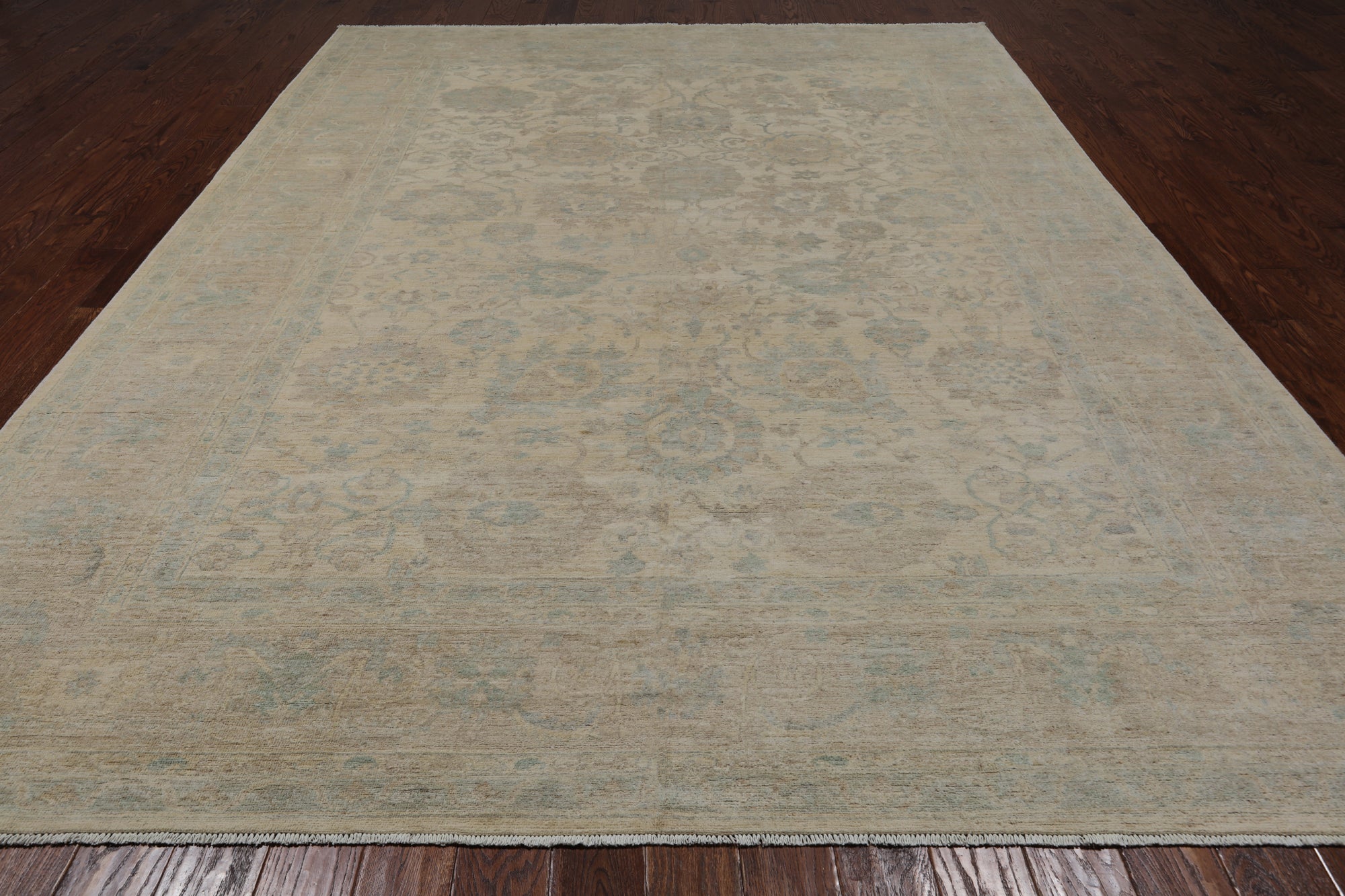 Ivory White Wash Peshawar Hand Knotted Wool Rug - 8' 9" X 11' 8"