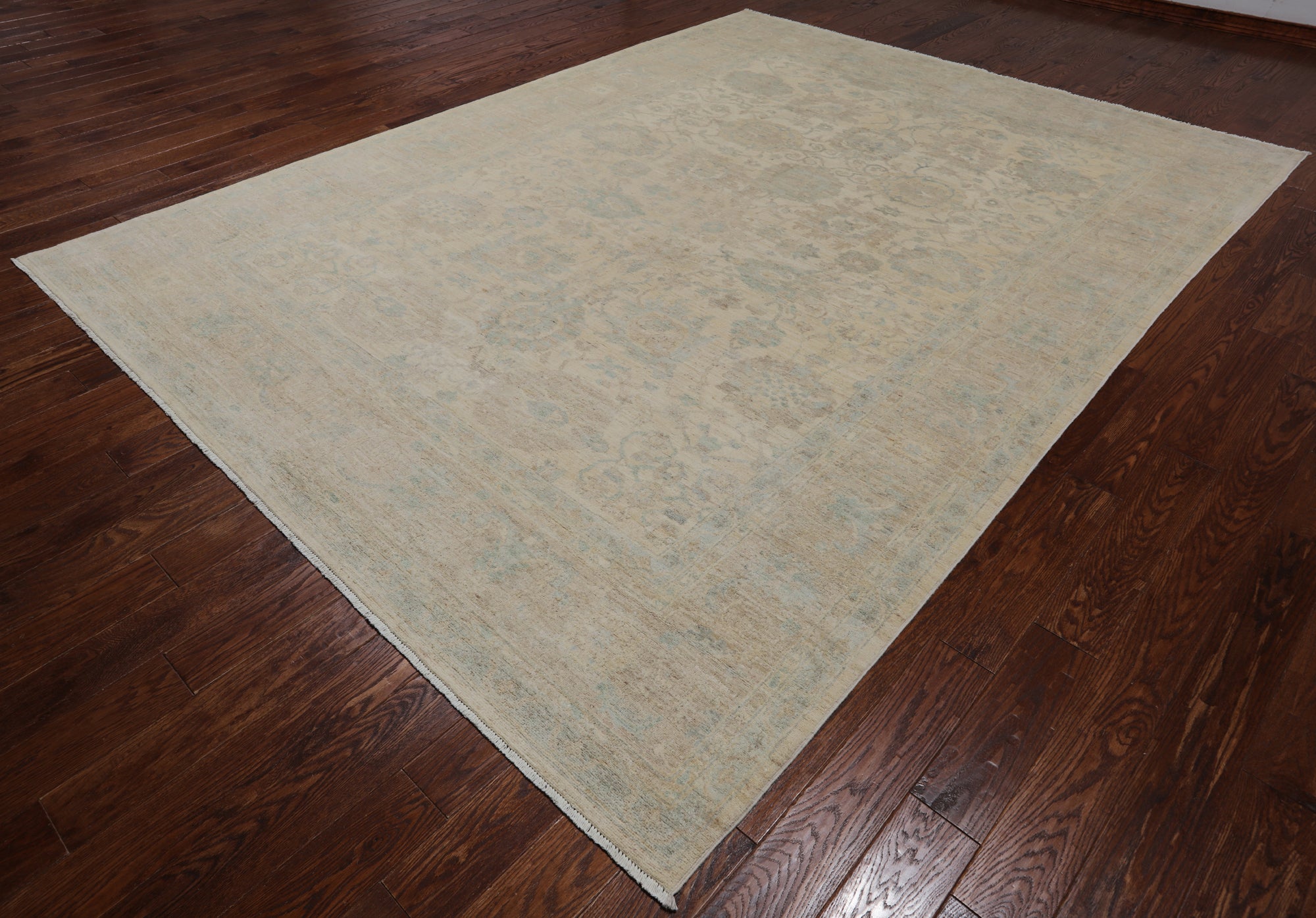 Ivory White Wash Peshawar Hand Knotted Wool Rug - 8' 9" X 11' 8"