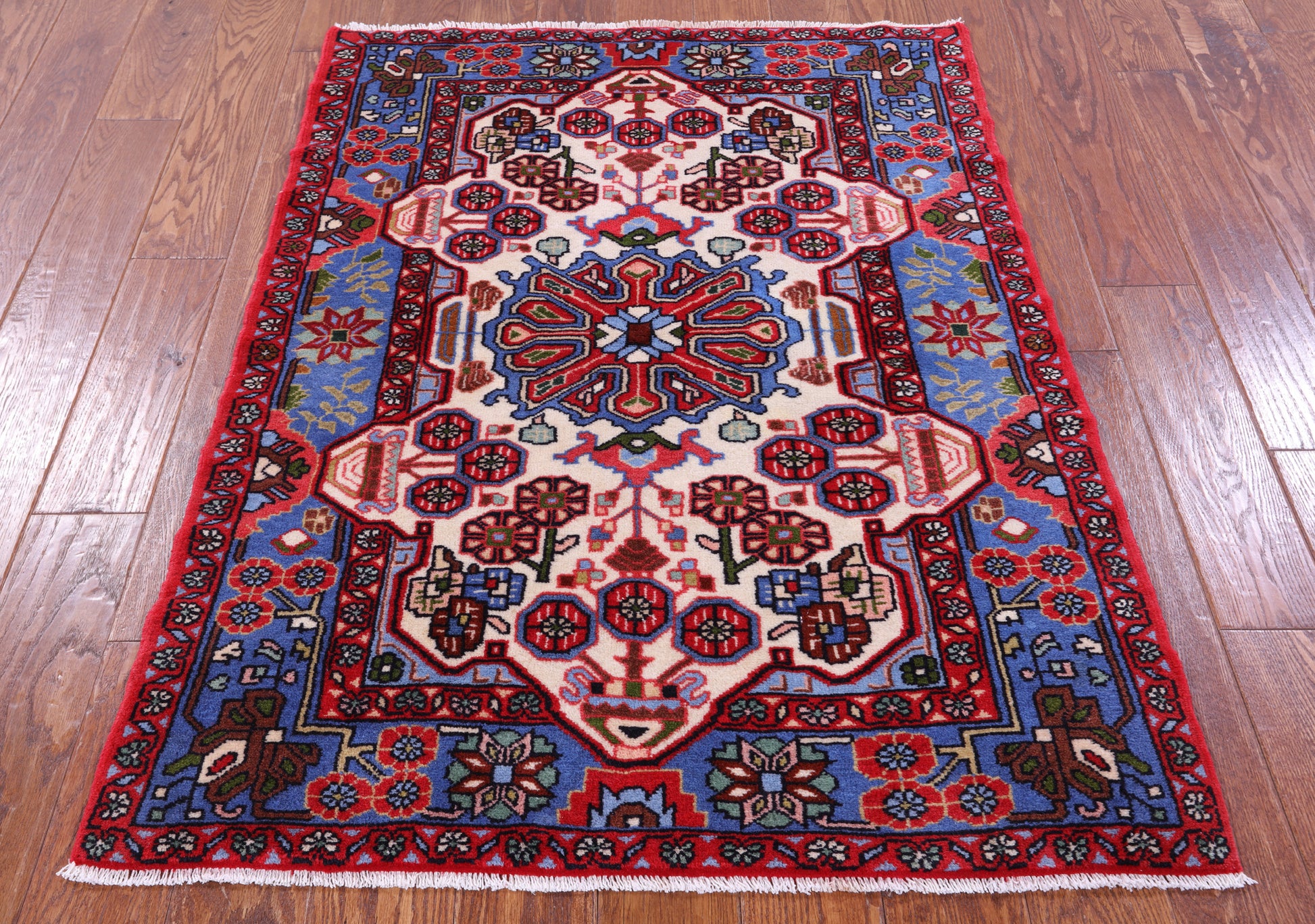 Ivory New Authentic Persian Nahavand Wool Rug - 3' 5" X 4' 8" - Golden Nile