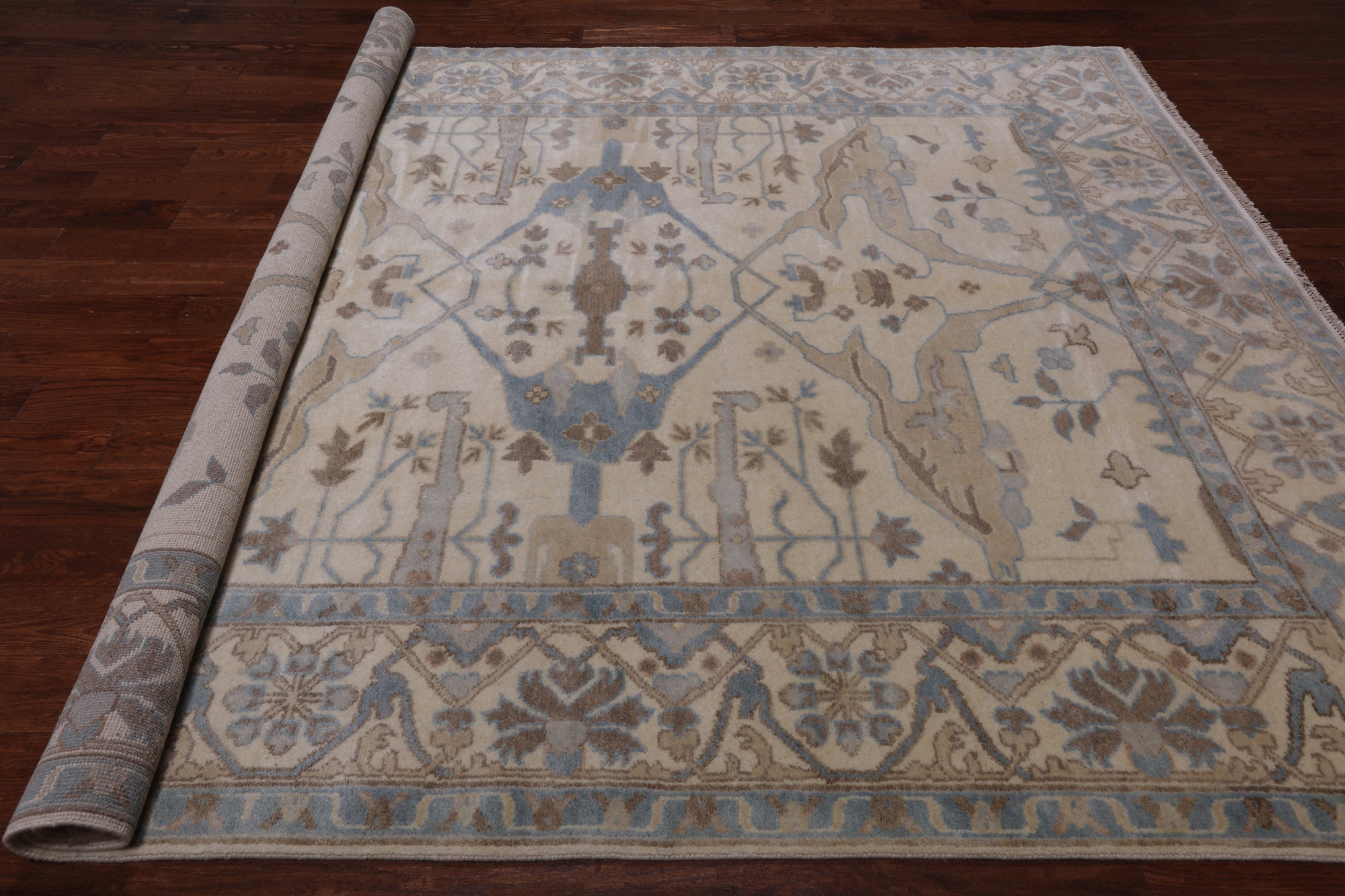 Ivory Handmade Turkish Oushak Wool Rug - 8' 0" X 10' 0"