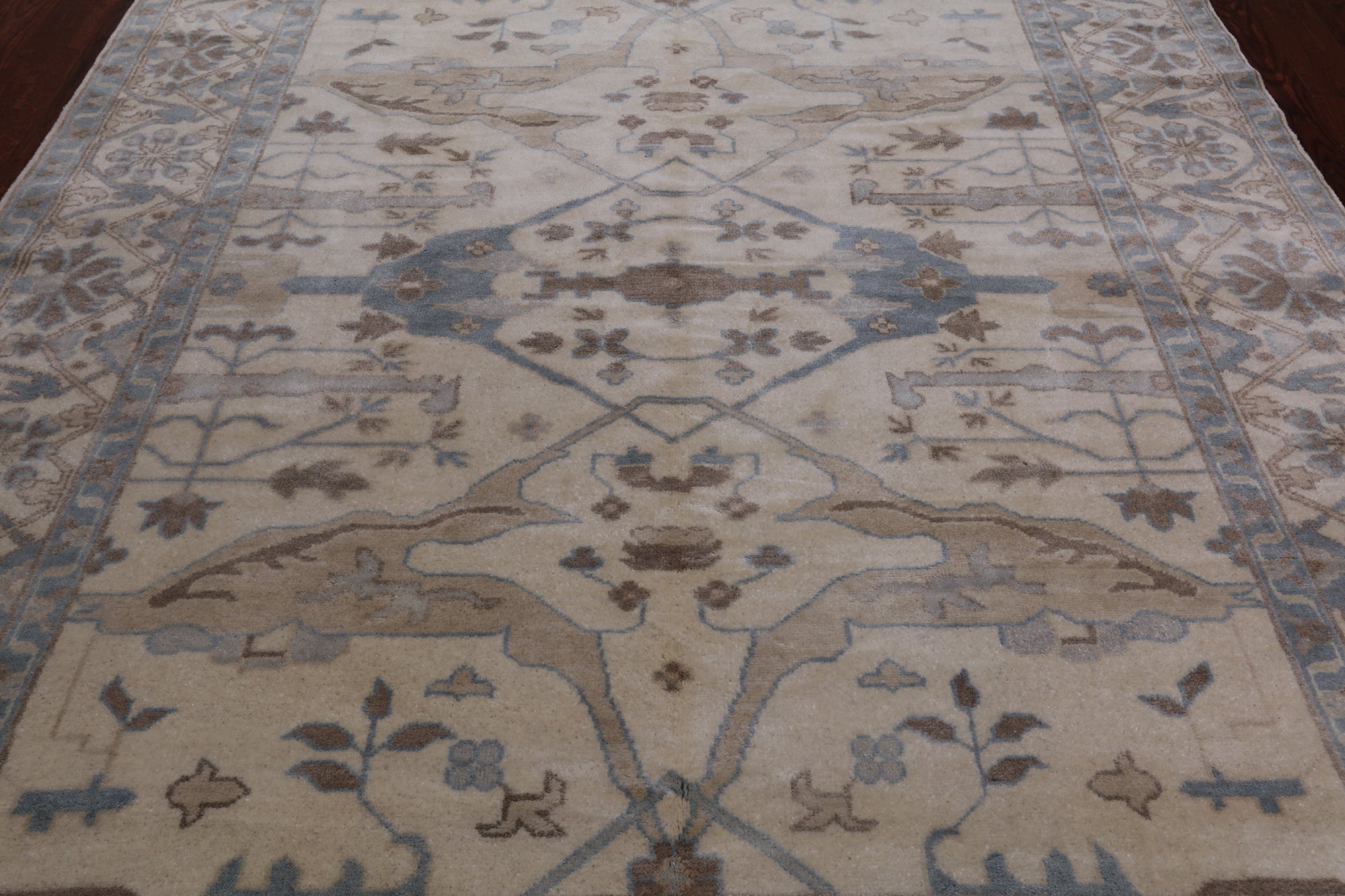 Ivory Handmade Turkish Oushak Wool Rug - 8' 0" X 10' 0"