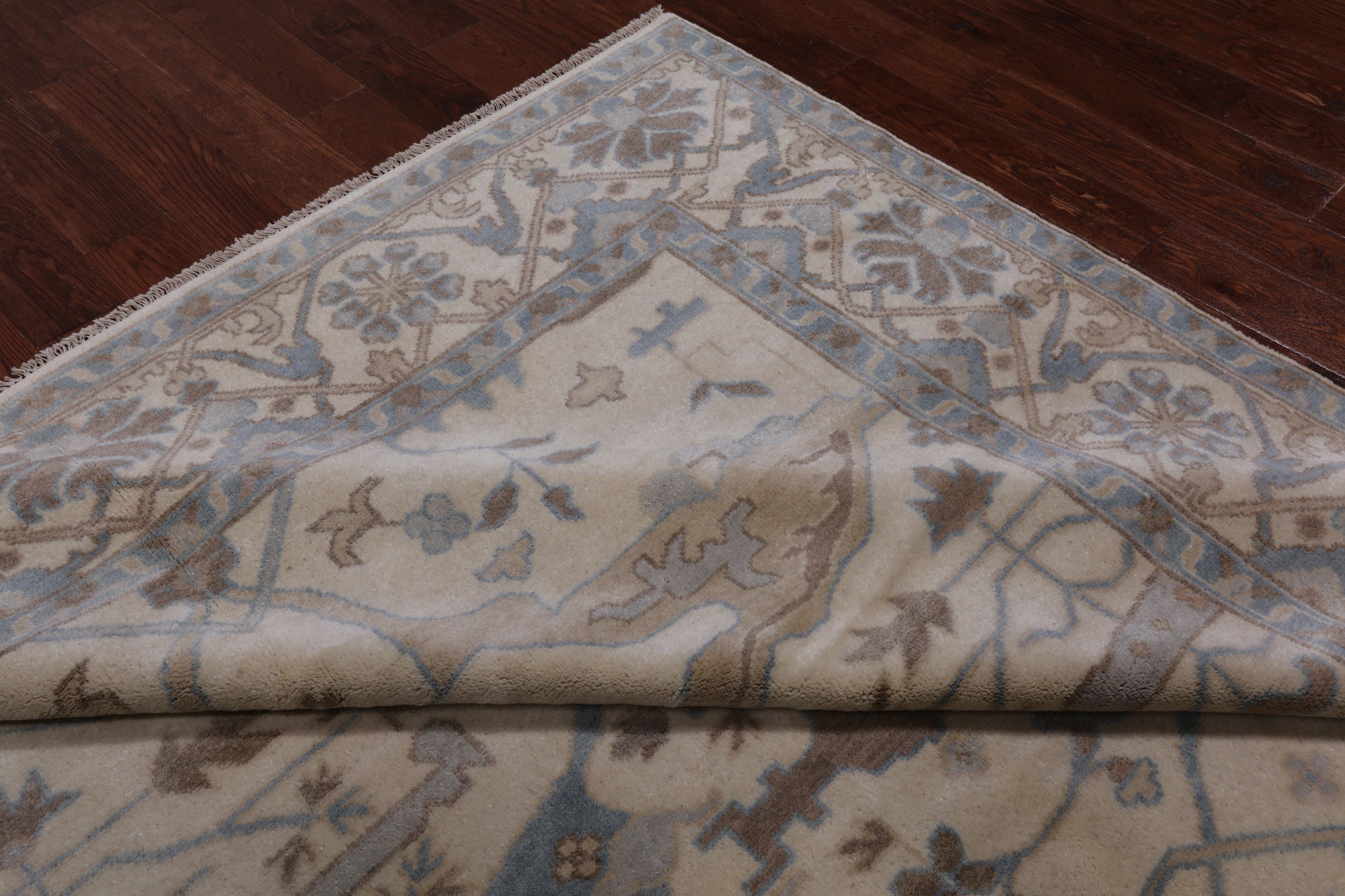 Ivory Handmade Turkish Oushak Wool Rug - 8' 0" X 10' 0"