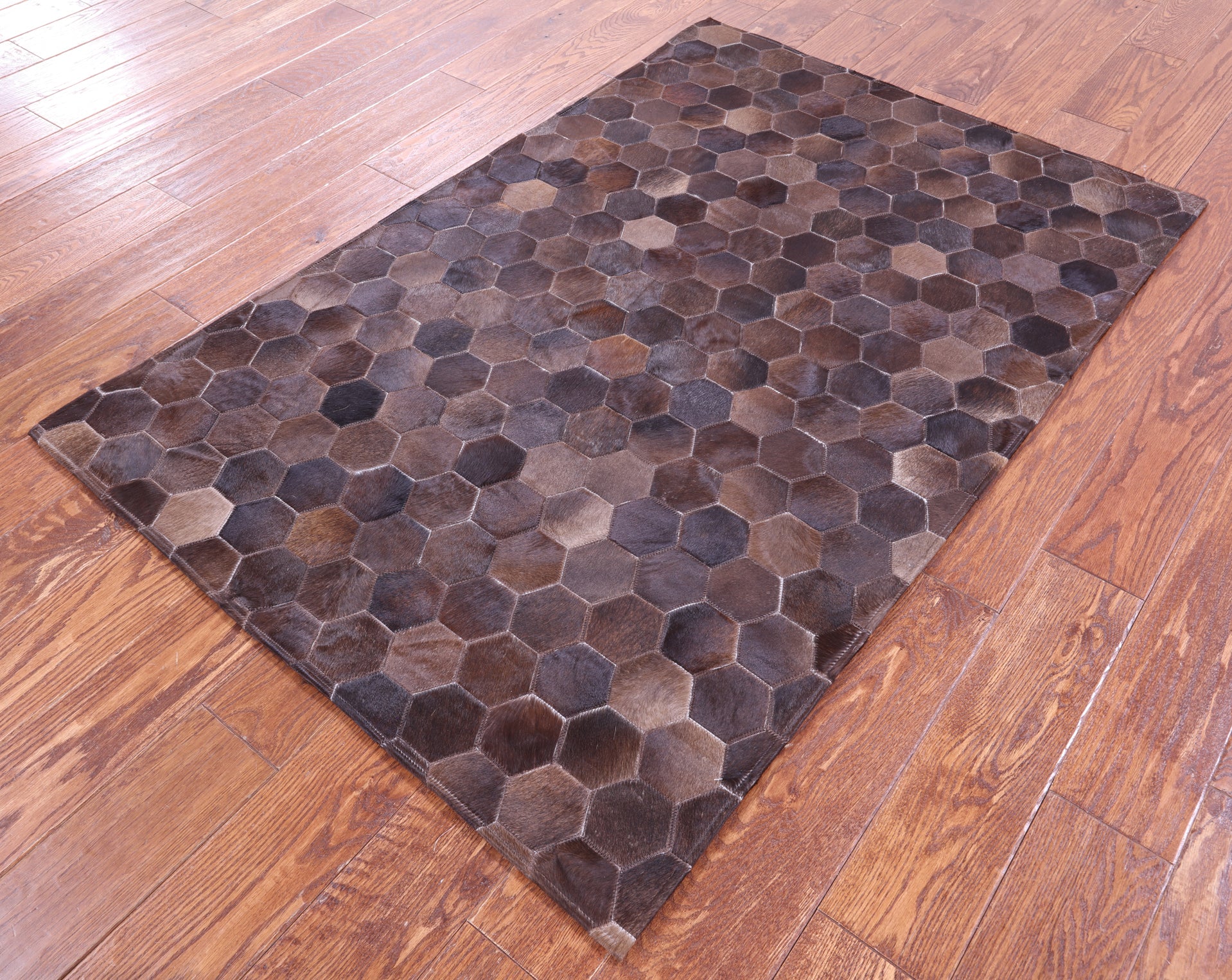 Brown Natural Cowhide Hand Stitched Patchwork Rug - 3' 5" X 5' 0" - Golden Nile