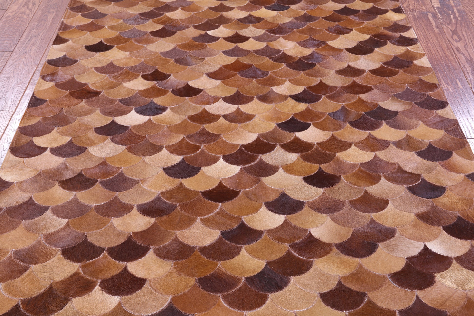Brown Natural Cowhide Hand Stitched Patchwork Rug - 5' 0" X 6' 8" - Golden Nile