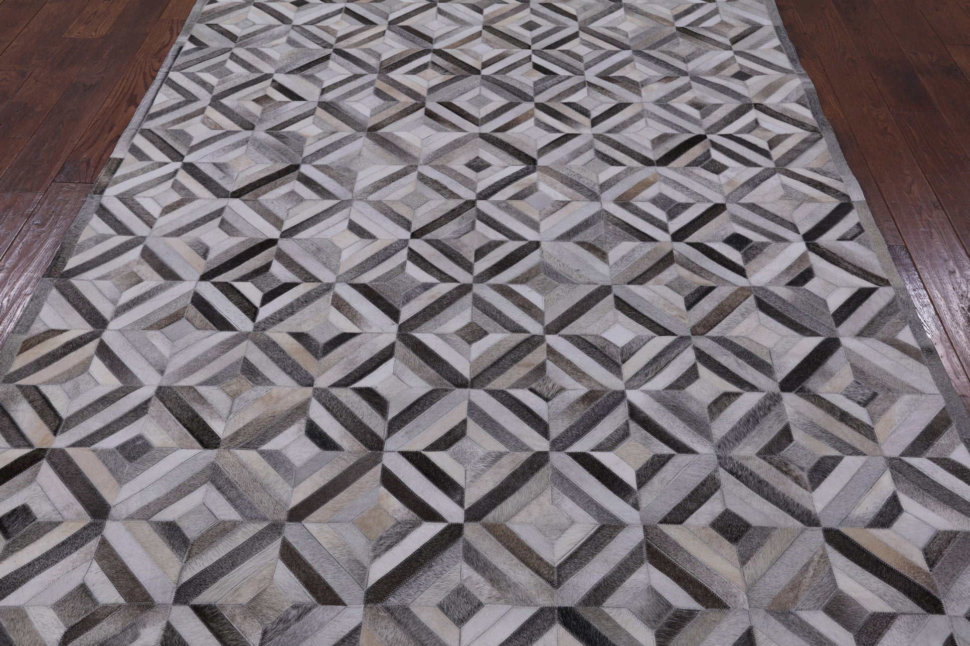 Natural Cowhide Hand Stitched Patchwork Rug - 6' 0" X 9' 0" - Golden Nile