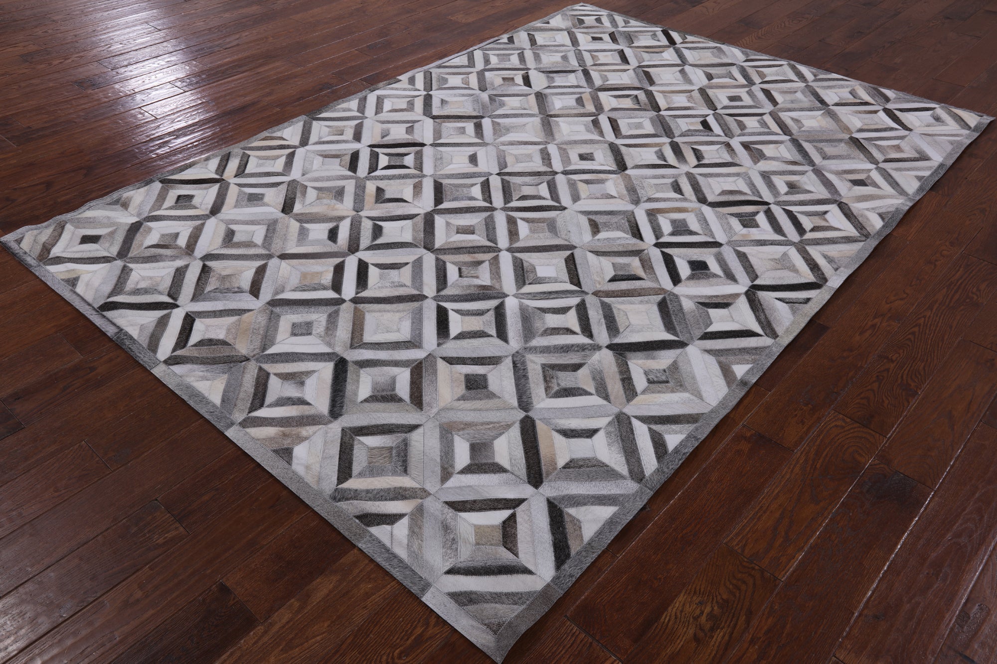 Natural Cowhide Hand Stitched Patchwork Rug - 6' 0" X 9' 0" - Golden Nile