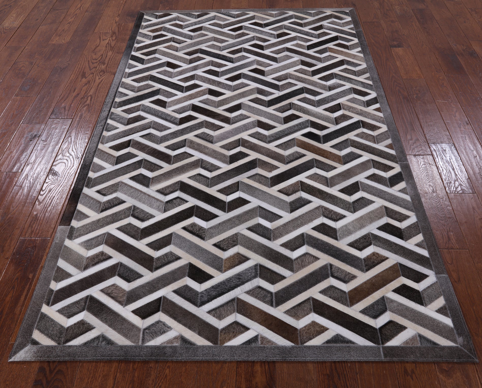 Cowhide Hairhide Patchwork Rug - 5' 0" X 8' 0" - Golden Nile
