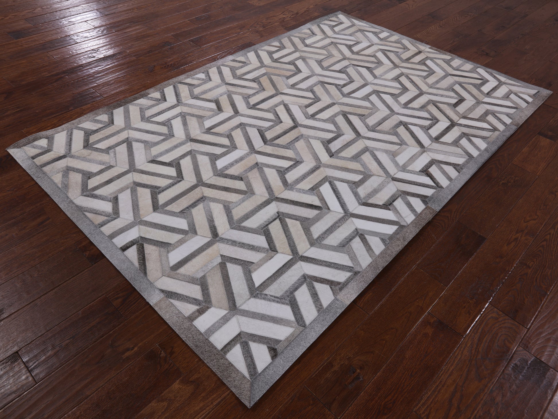 Hairhide Cowhide Patchwork Rug - 5' 0" X 8' 0" - Golden Nile