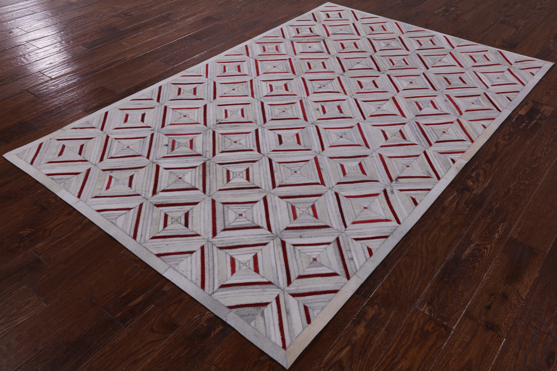 Ivory Cowhide Hand Stitched Patchwork Rug - 5' 0" X 8' 0" - Golden Nile