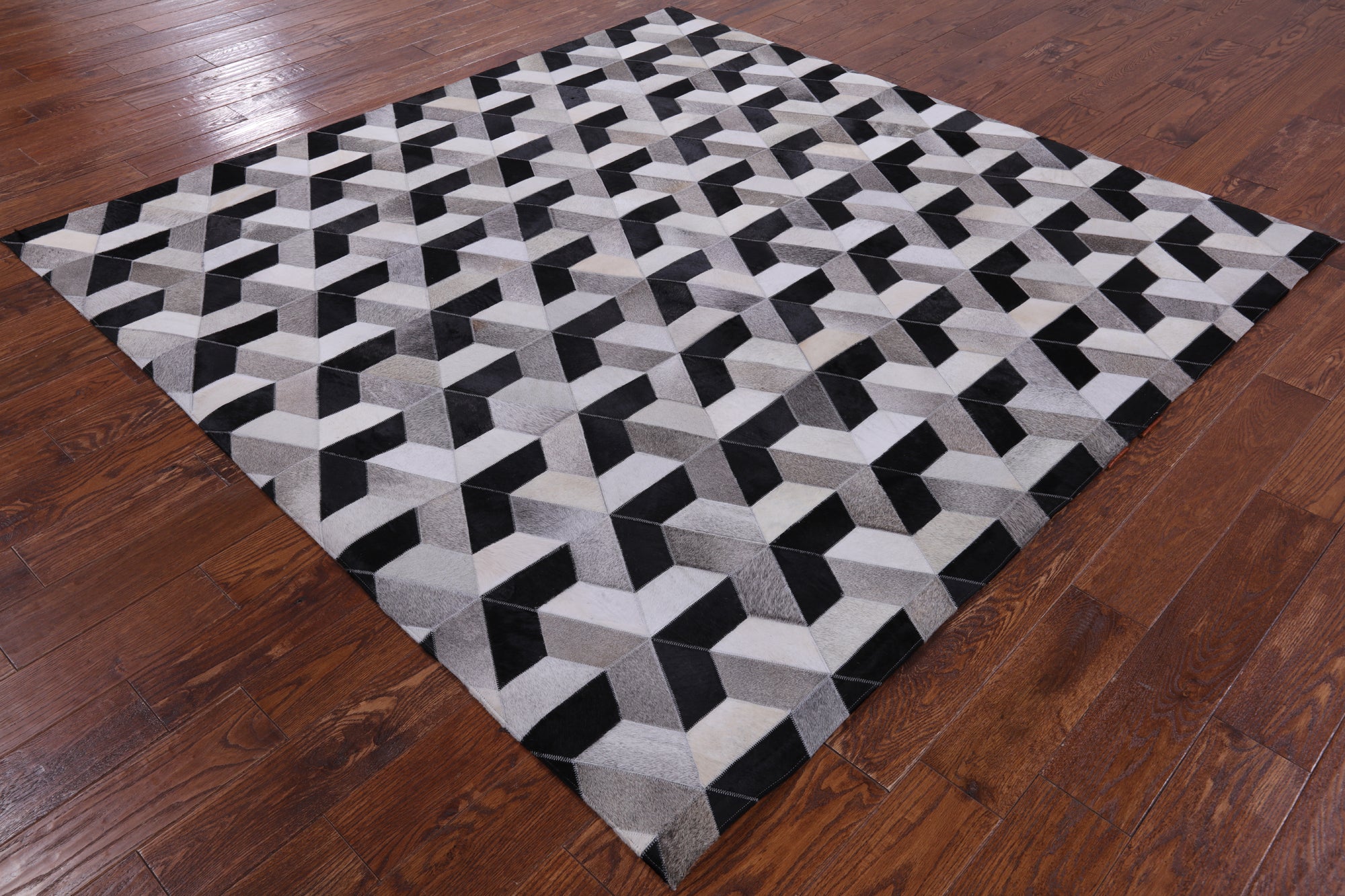 Square Natural Cowhide Hand Stitched Patchwork Rug - 7' 0" X 7' 0" - Golden Nile
