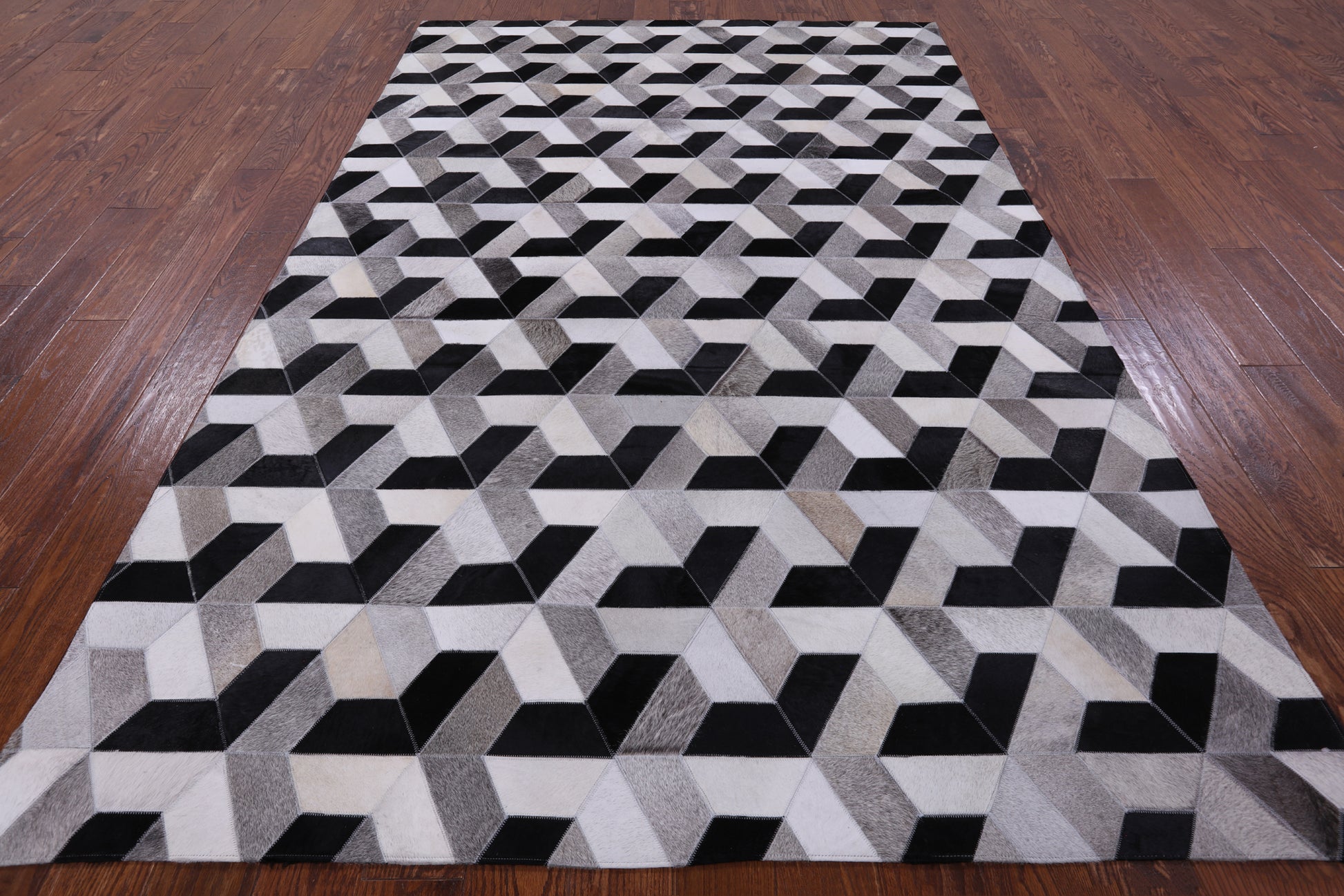 Natural Cowhide Hand Stitched Patchwork Rug - 6' 0" X 9' 0" - Golden Nile