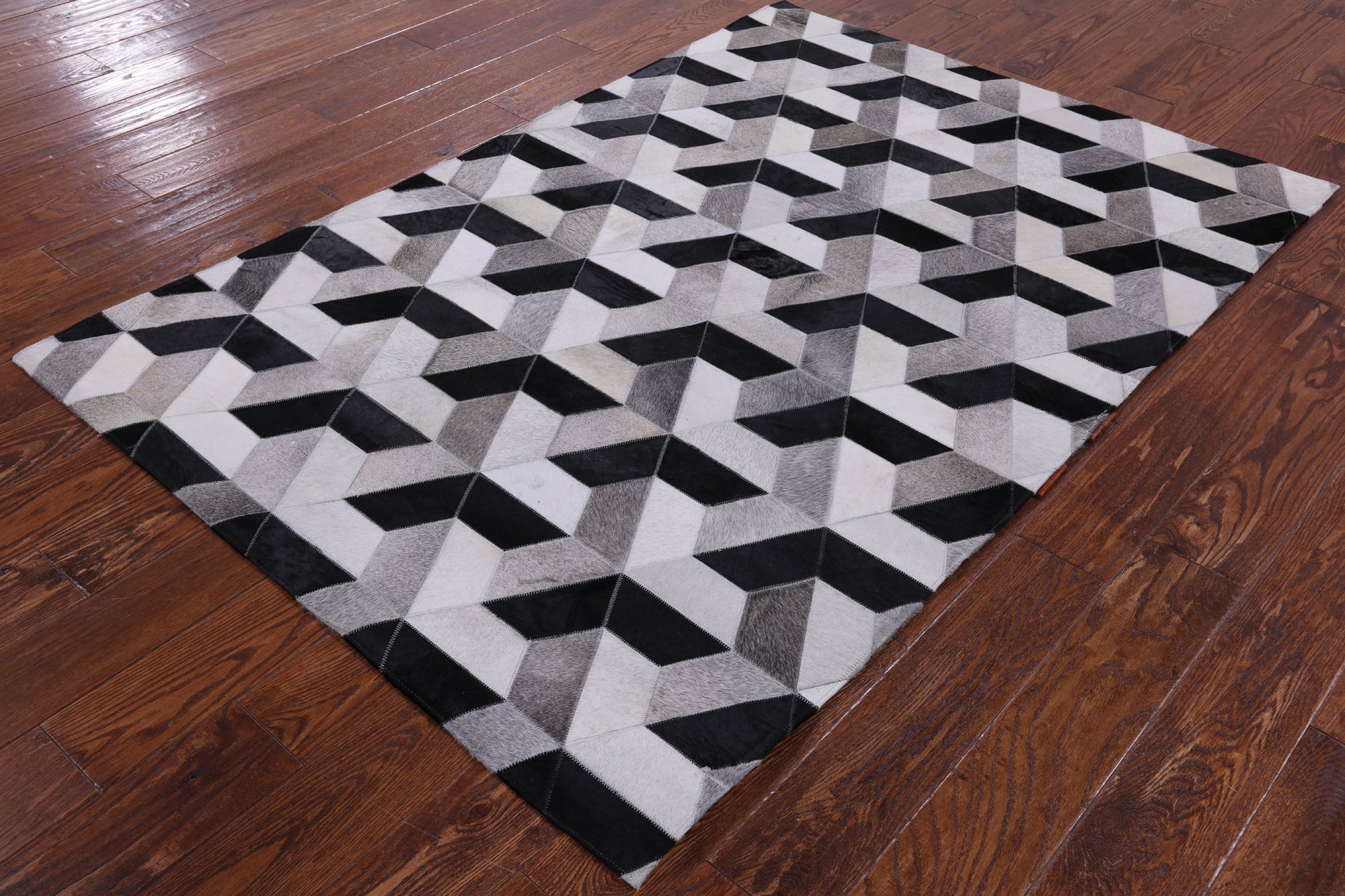 Natural Cowhide Hand Stitched Patchwork Rug - 4' 0" X 6' 0" - Golden Nile