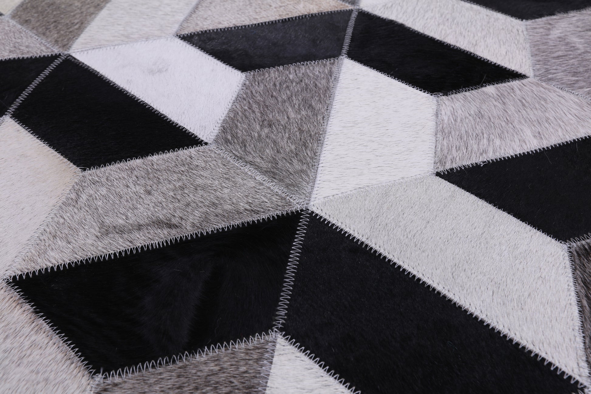 Natural Cowhide Hand Stitched Patchwork Rug - 4' 0" X 6' 0" - Golden Nile