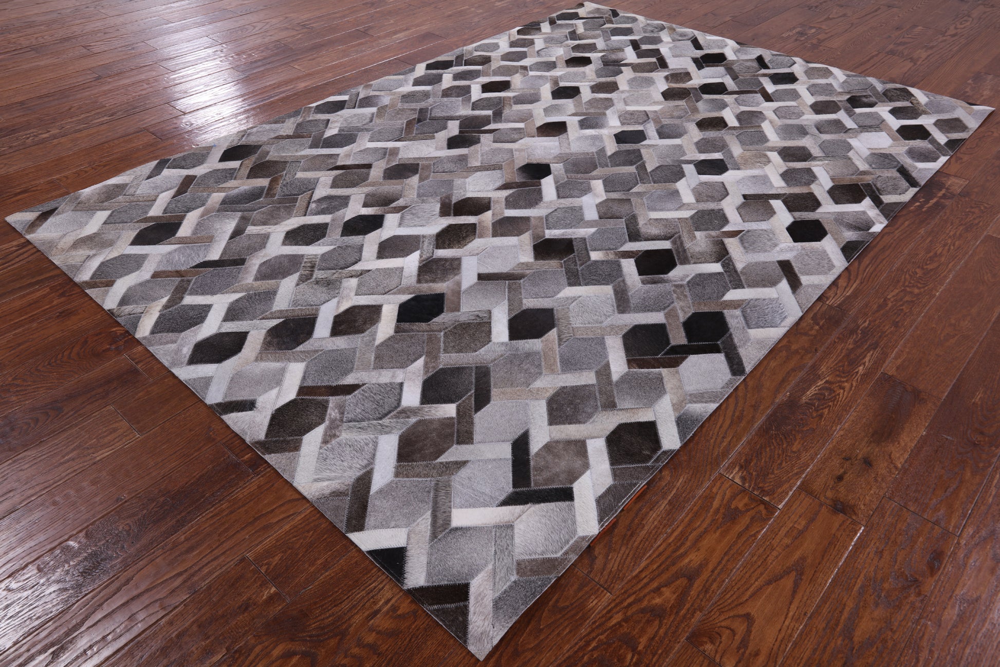 Natural Cowhide Hand Stitched Patchwork Rug - 6' 0" X 9' 0" - Golden Nile