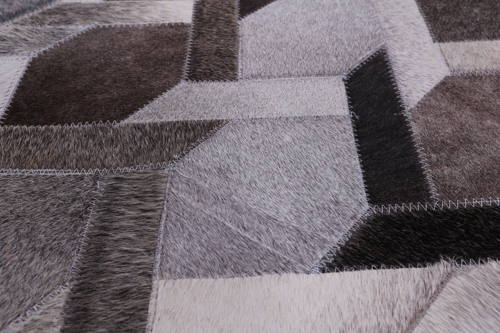 Natural Cowhide Hand Stitched Patchwork Rug - 6' 0" X 9' 0" - Golden Nile