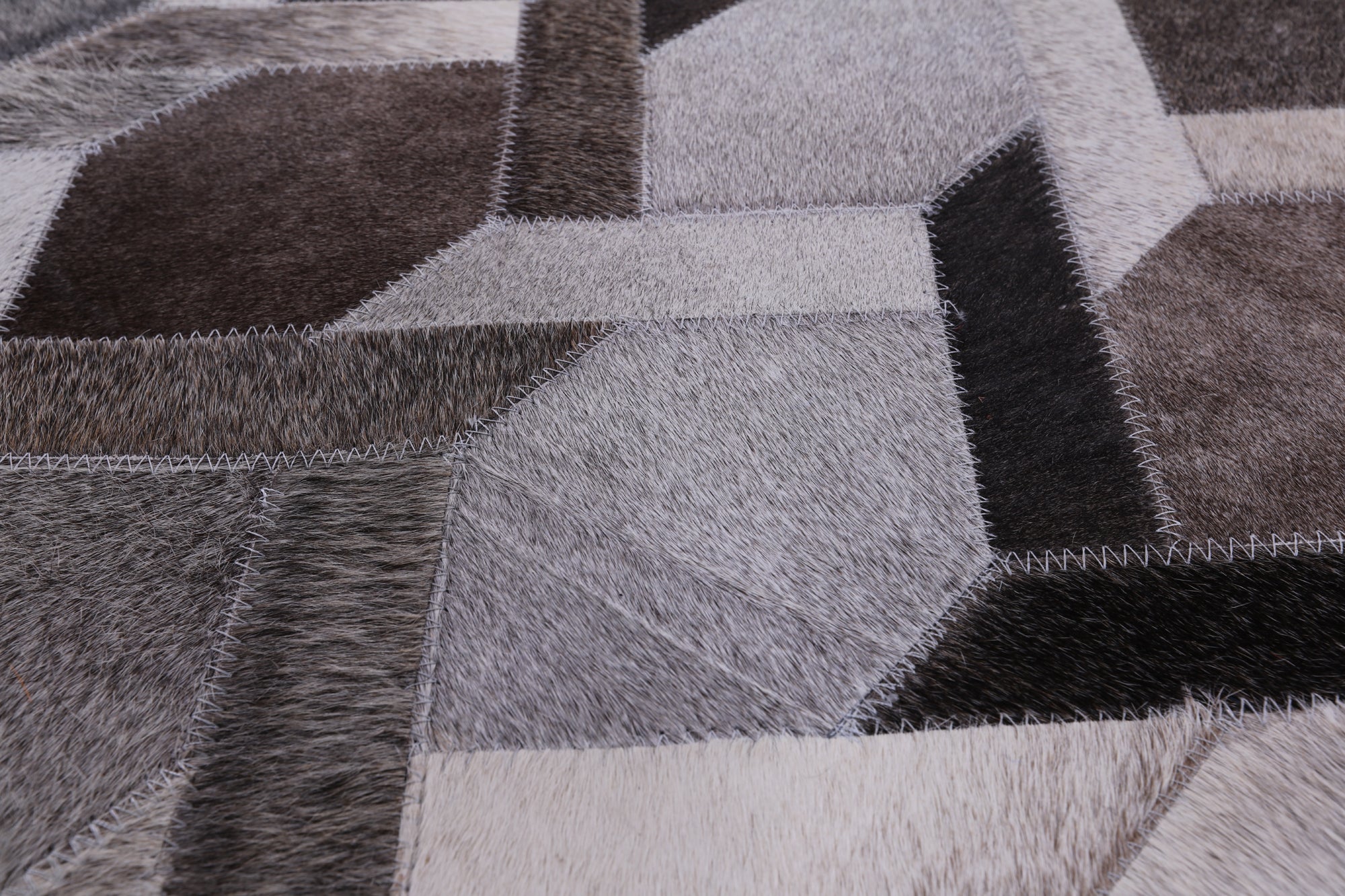 Natural Cowhide Hand Stitched Patchwork Rug - 6' 0" X 9' 0" - Golden Nile