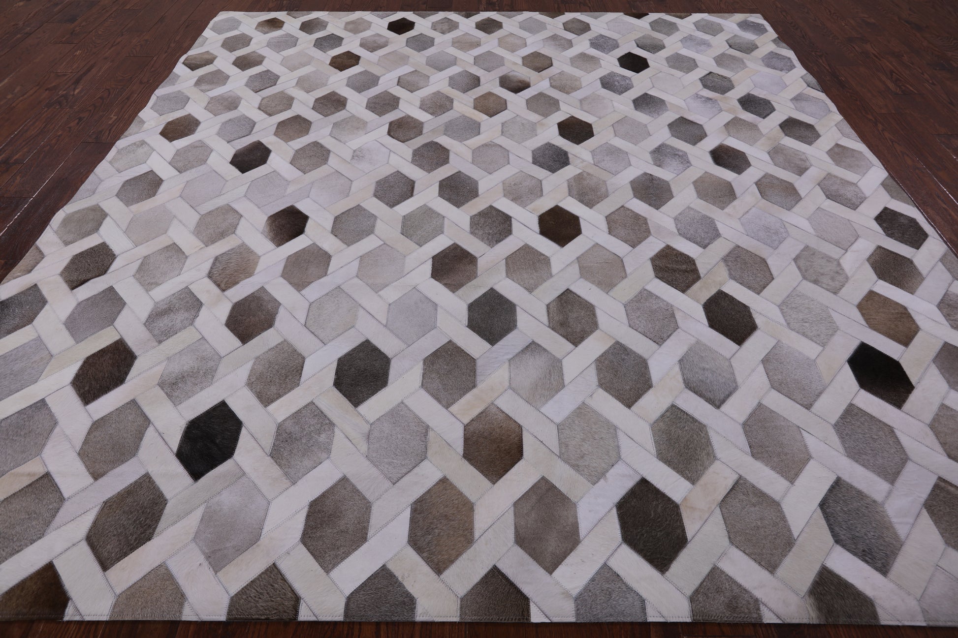 Square Natural Cowhide Hand Stitched Patchwork Rug - 9' 0" X 9' 0" - Golden Nile