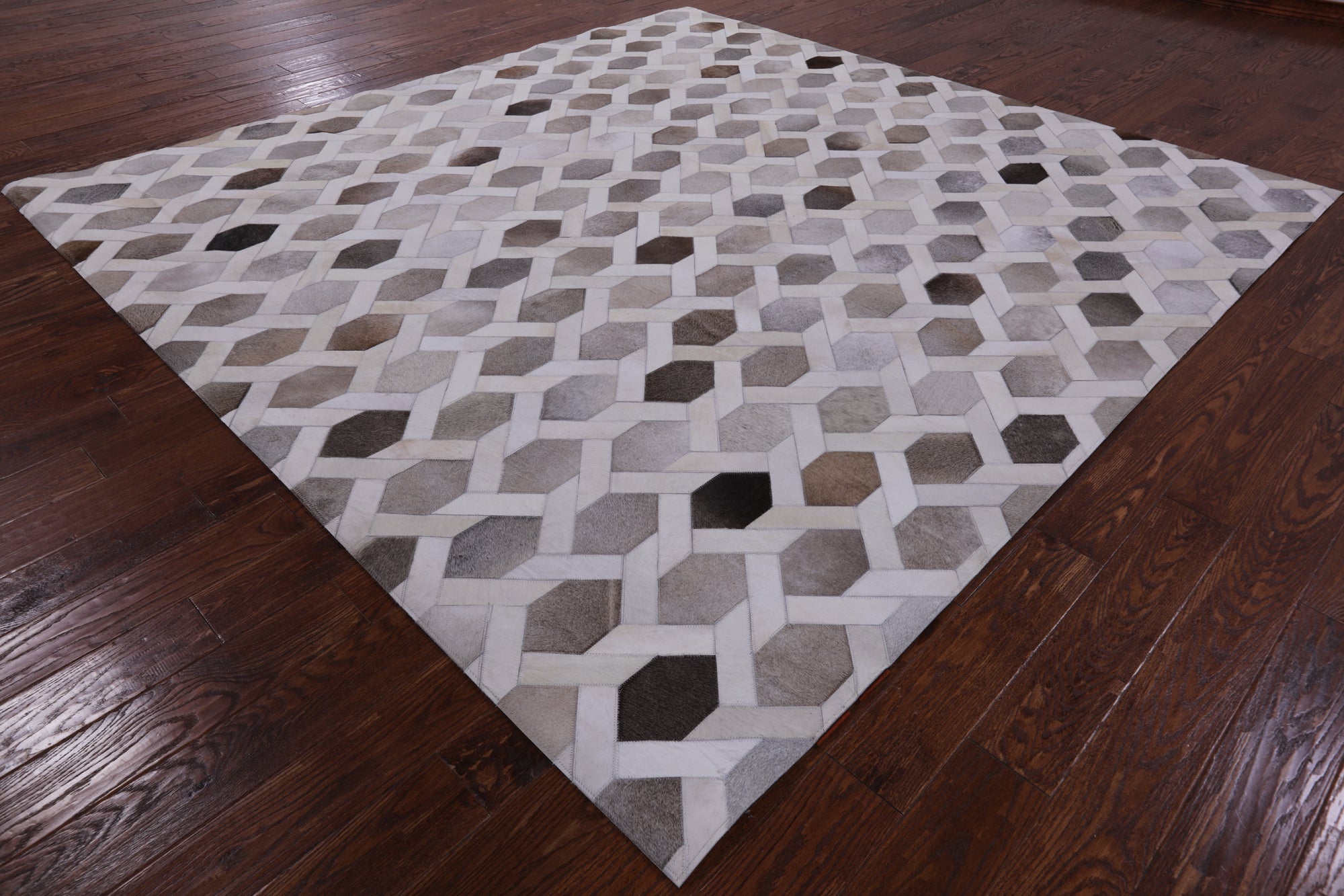 Square Natural Cowhide Hand Stitched Patchwork Rug - 9' 0" X 9' 0" - Golden Nile