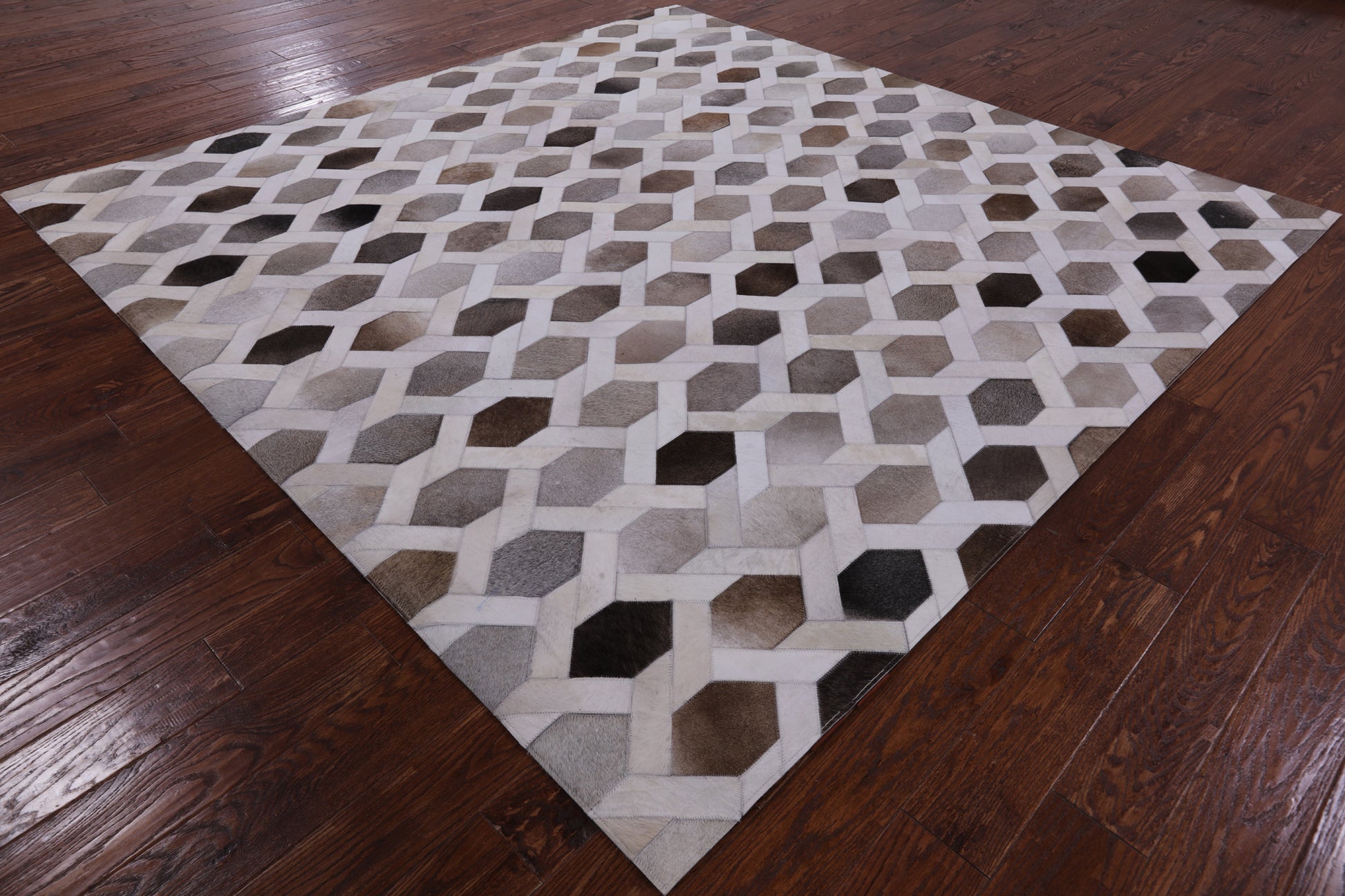 Square Natural Cowhide Hand Stitched Patchwork Rug - 8' 0" X 8' 0" - Golden Nile