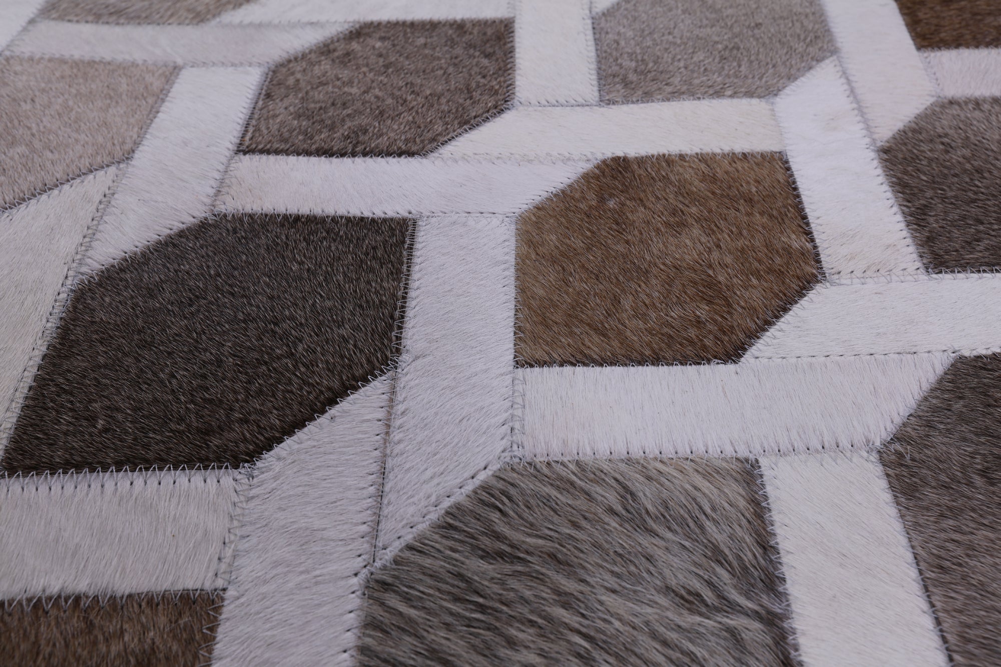 Square Natural Cowhide Hand Stitched Patchwork Rug - 7' 0" X 7' 0" - Golden Nile