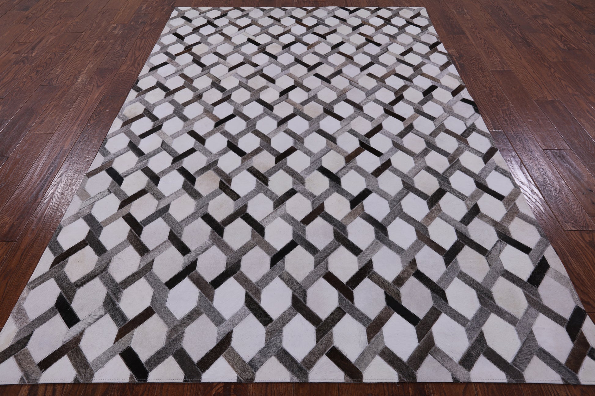 Natural Cowhide Hand Stitched Patchwork Rug - 6' 0" X 9' 0" - Golden Nile