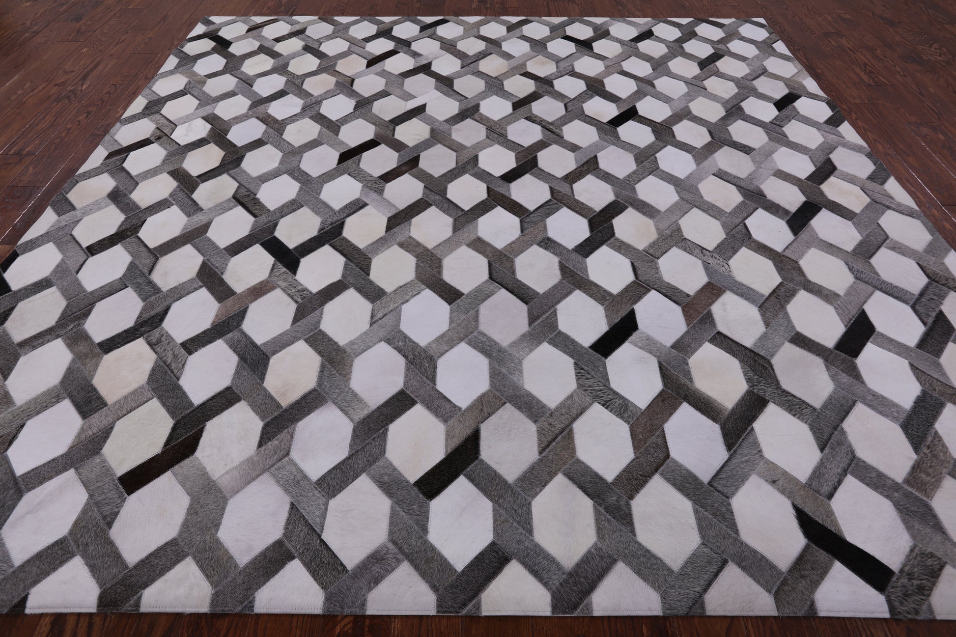 Square Natural Cowhide Hand Stitched Patchwork Rug - 9' 0" X 9' 0" - Golden Nile