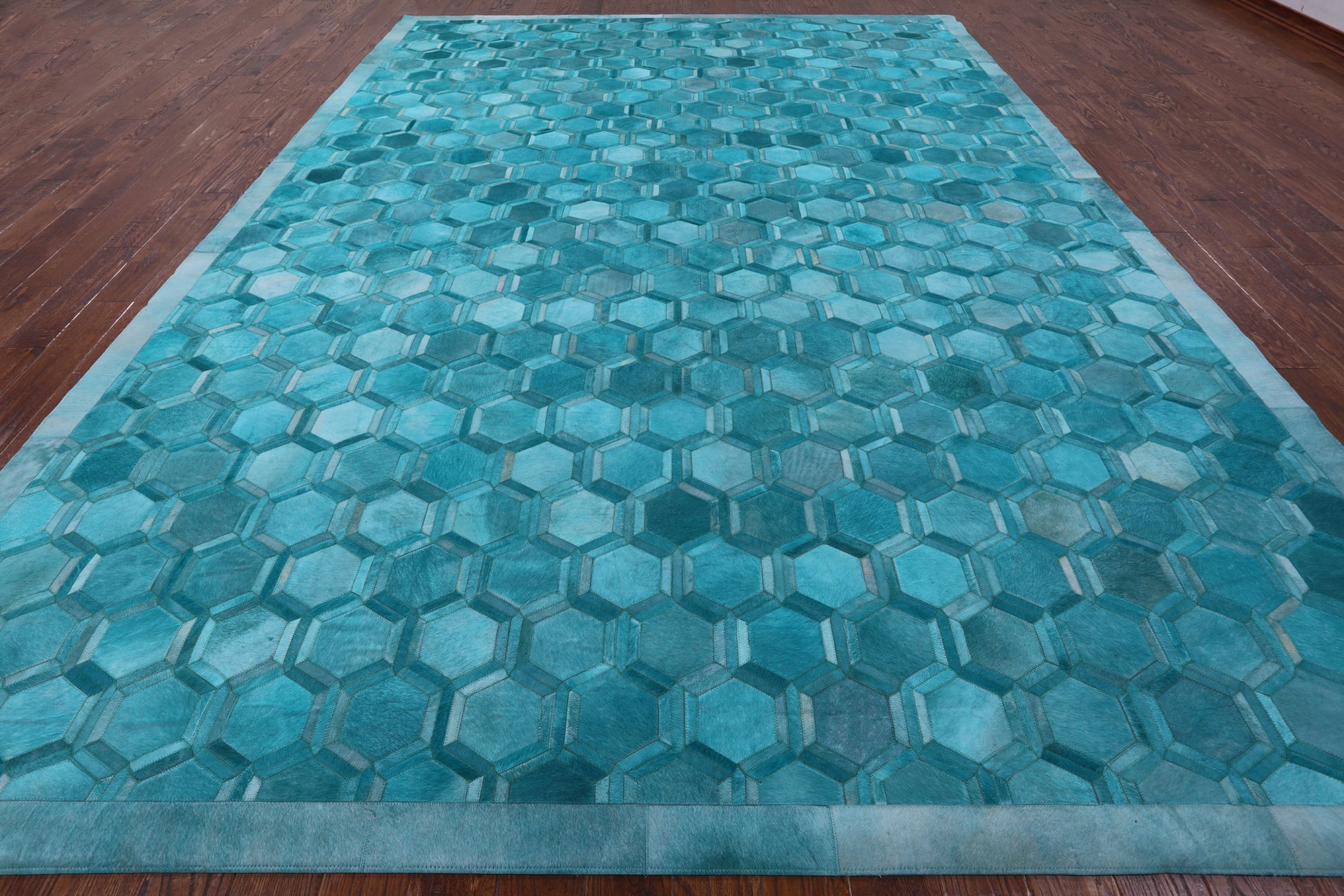 Natural Cowhide Hand Stitched Patchwork Rug - 10' 0" X 14' 0" - Golden Nile