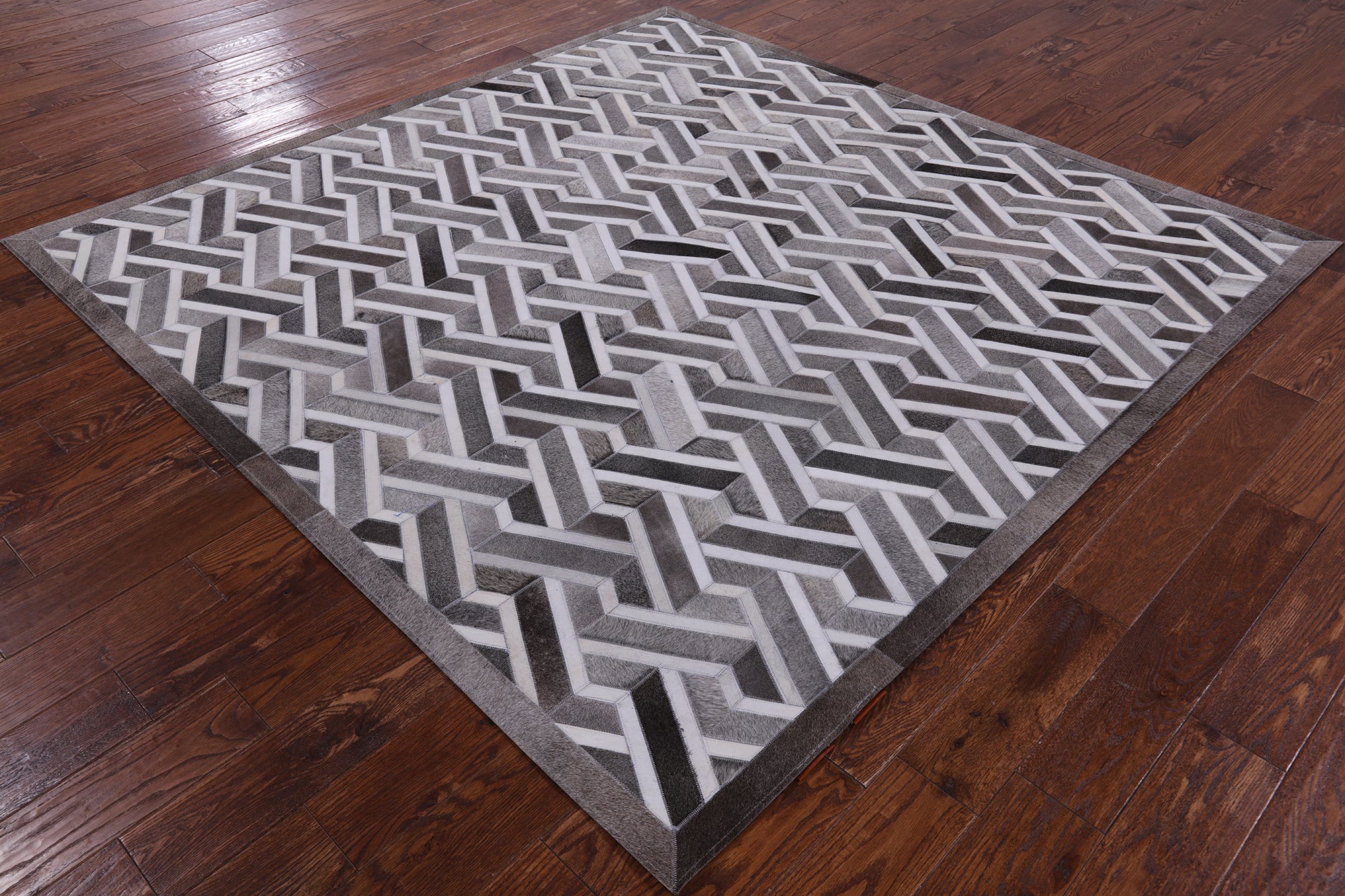 Square Natural Cowhide Hand Stitched Patchwork Rug - 7' 0" X 7' 0" - Golden Nile
