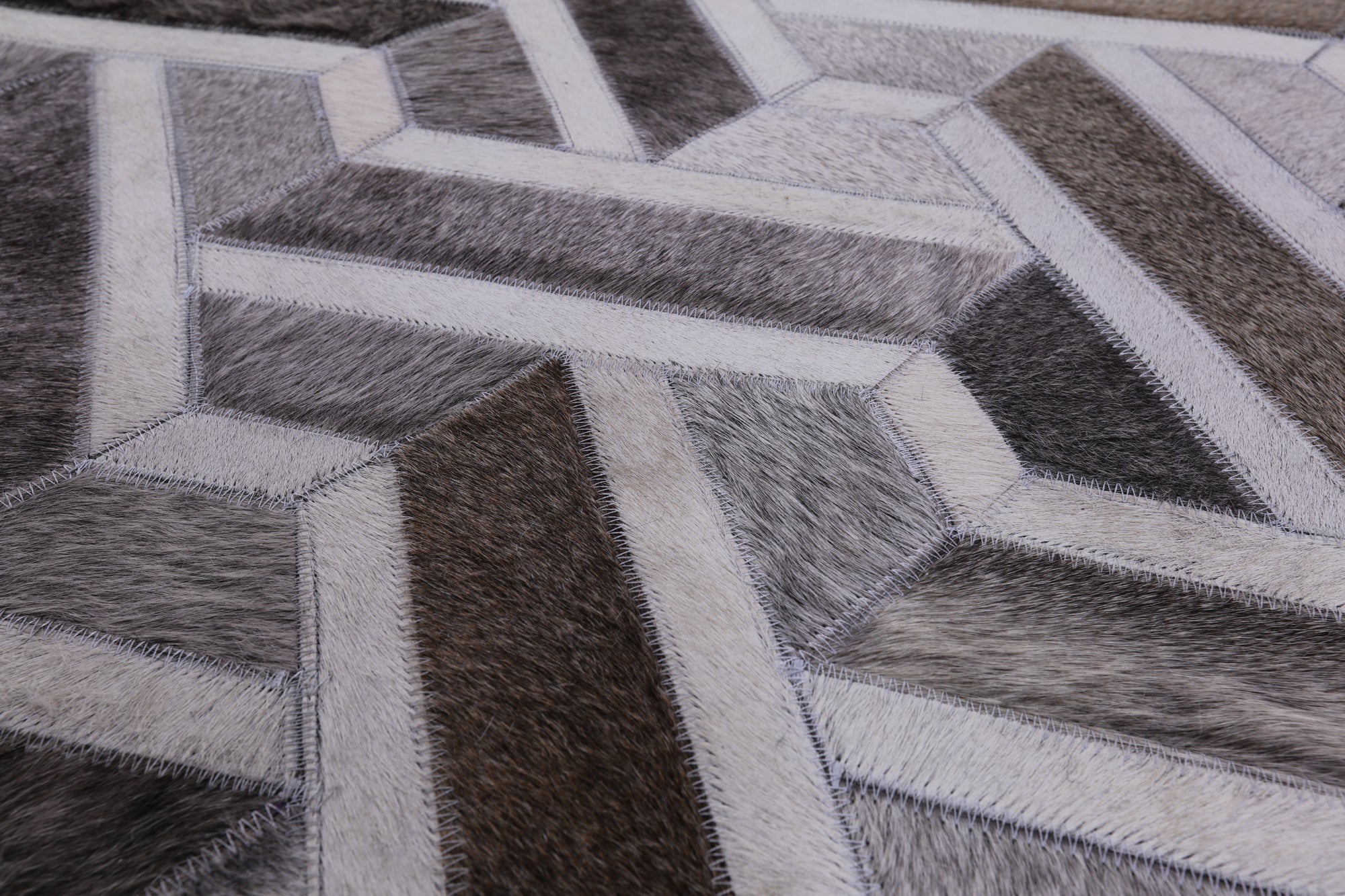Natural Cowhide Hand Stitched Patchwork Rug - 5' 0" X 7' 0" - Golden Nile