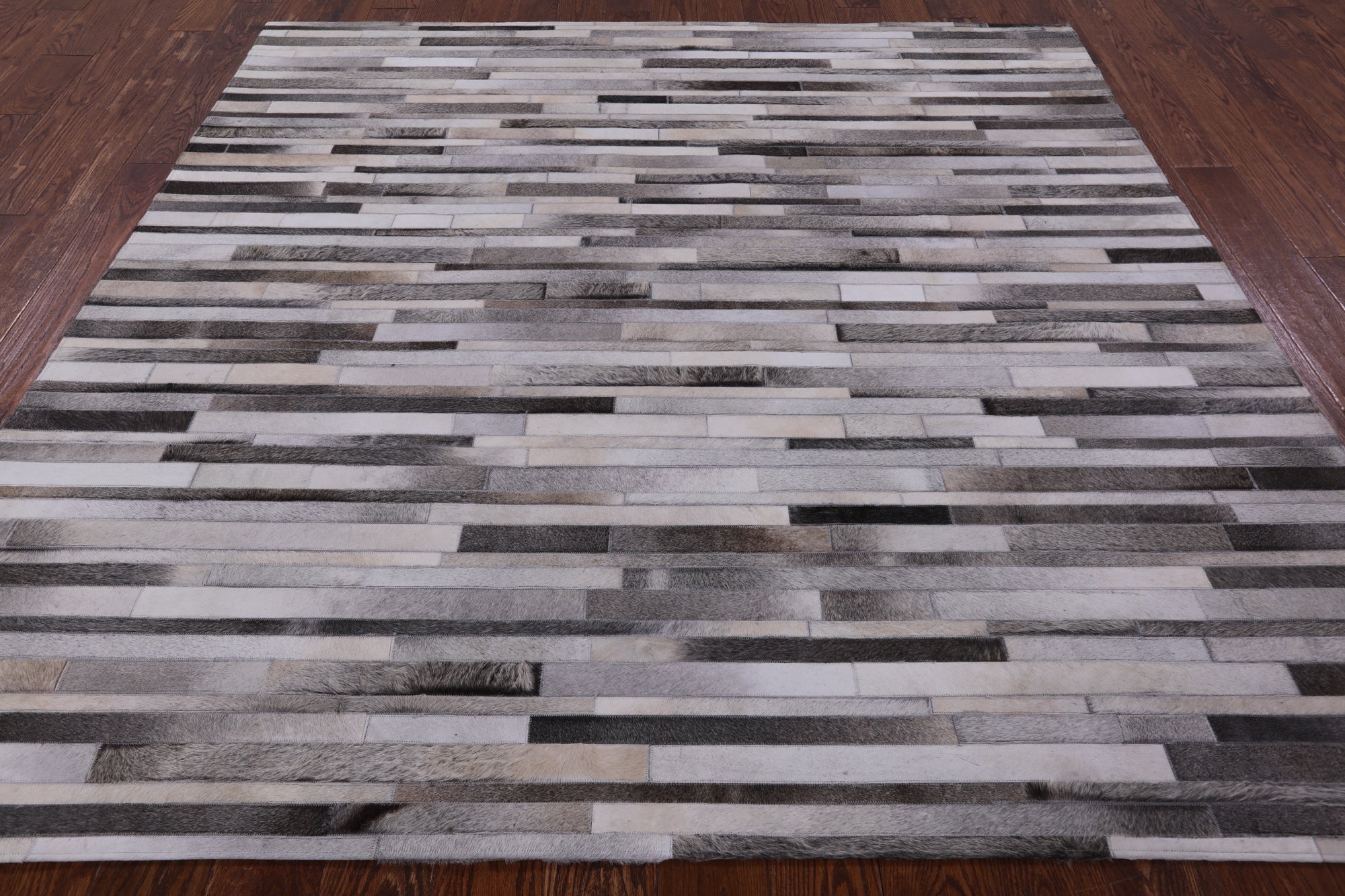 Square Natural Cowhide Hand Stitched Patchwork Rug - 7' 0" X 7' 0" - Golden Nile