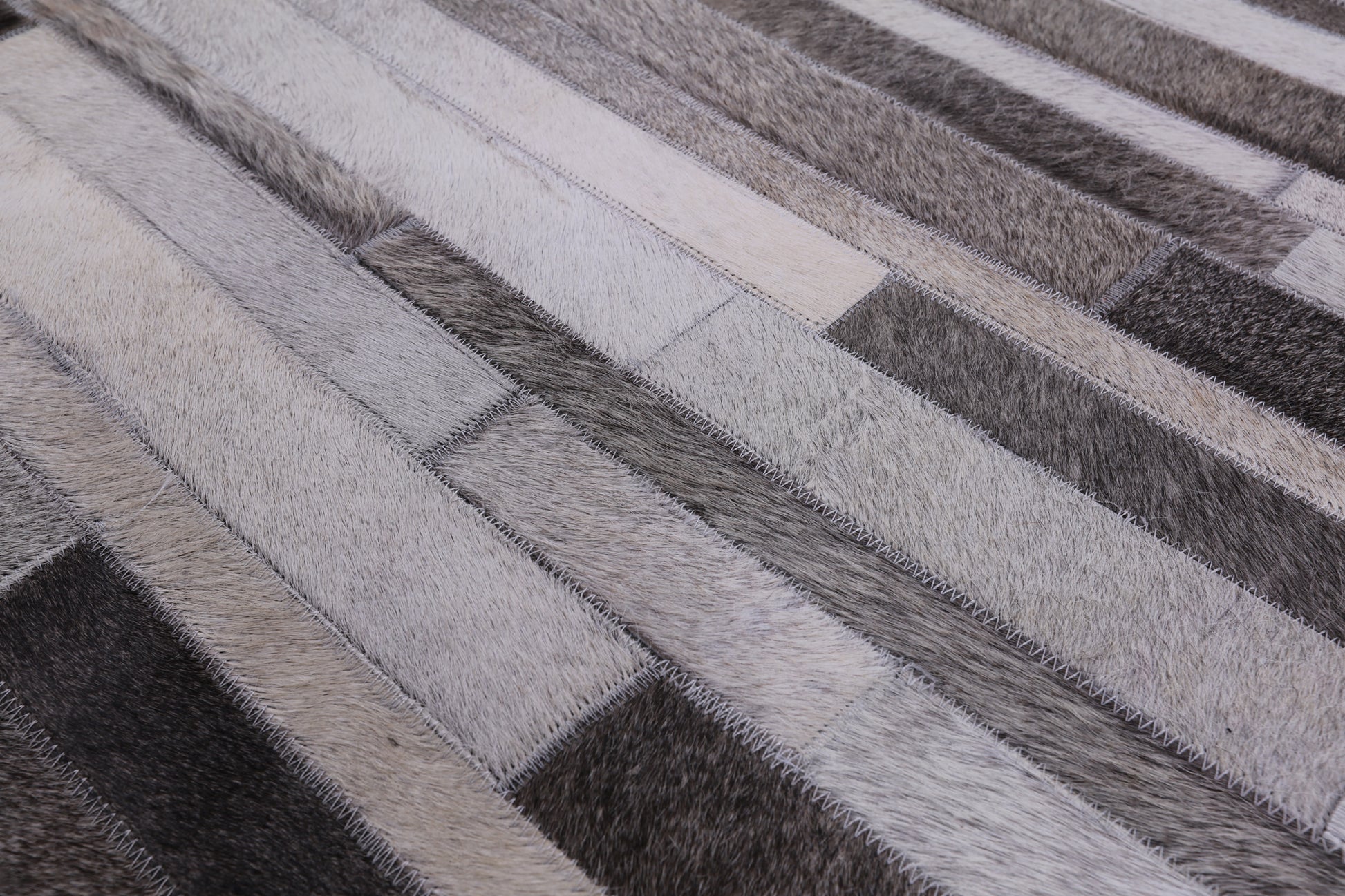 Square Natural Cowhide Hand Stitched Patchwork Rug - 7' 0" X 7' 0" - Golden Nile