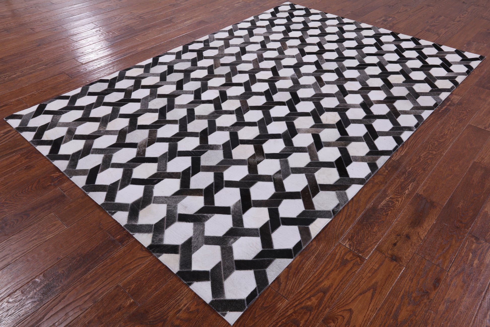 Natural Cowhide Hand Stitched Patchwork Rug - 6' 0" X 9' 0" - Golden Nile