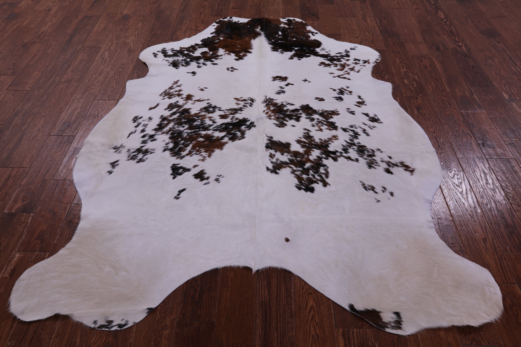 Natural Hair-On Cowhide Rug - 7' 1" X 5' 7" - Golden Nile