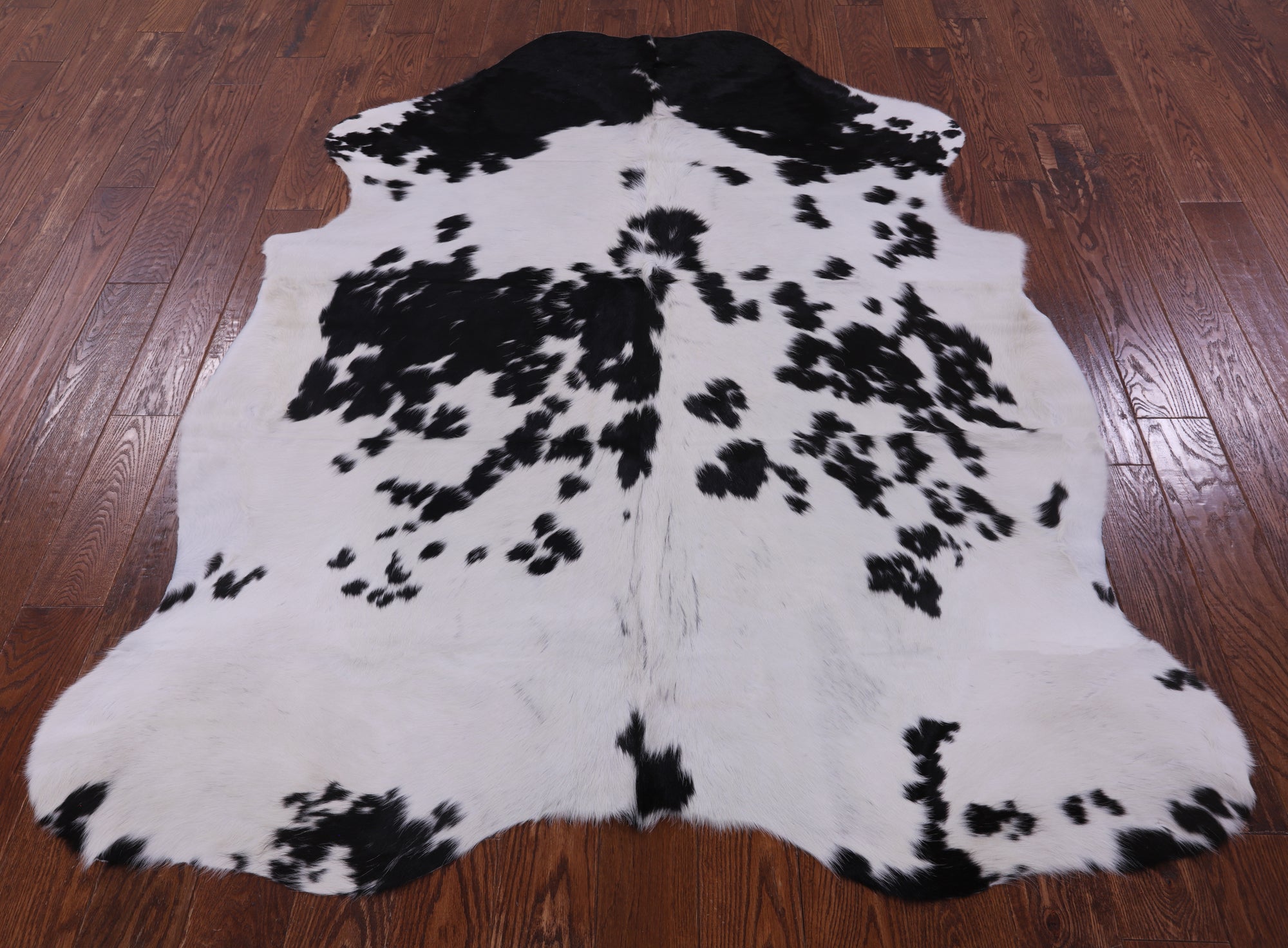 Natural Hair-On Cowhide Rug - 6' 11" X 5' 6" - Golden Nile