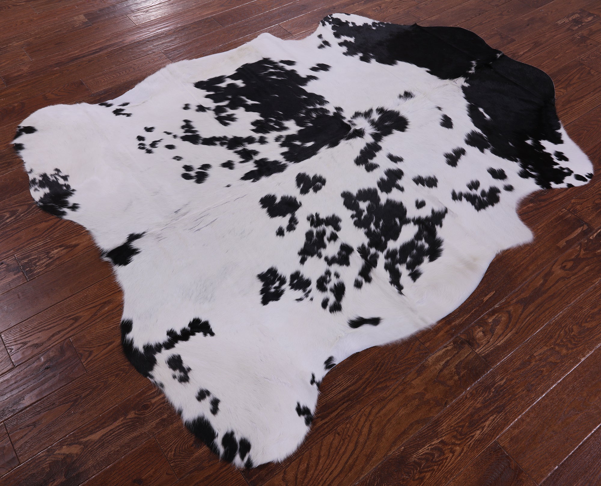 Natural Hair-On Cowhide Rug - 6' 11" X 5' 6" - Golden Nile