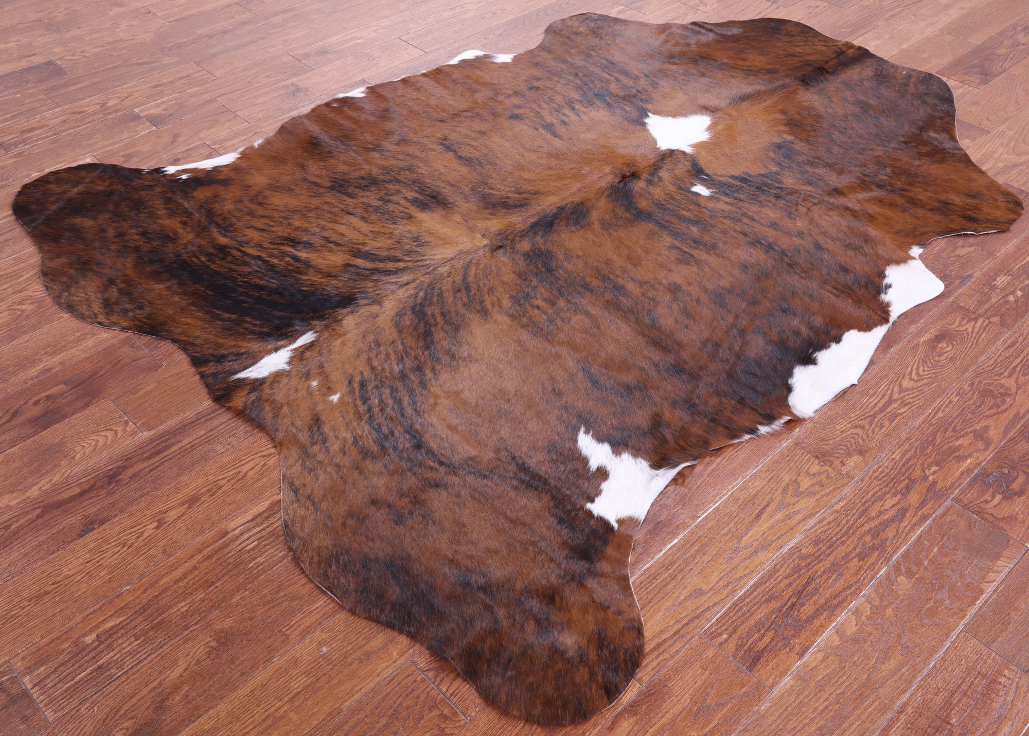 Natural Hair-On Cowhide Rug - 7' 1" X 5' 10" - Golden Nile