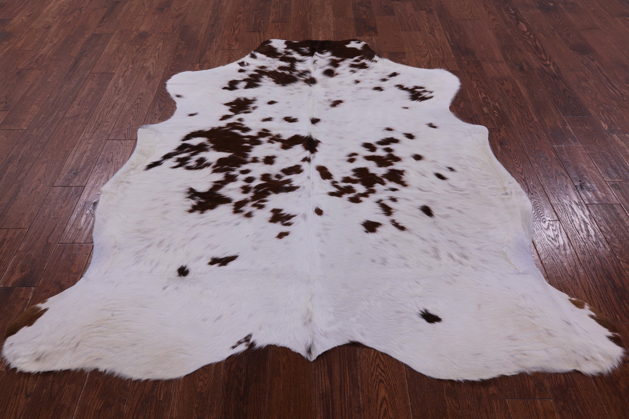 Natural Hair-On Cowhide Rug - 6' 5" X 6' 0" - Golden Nile