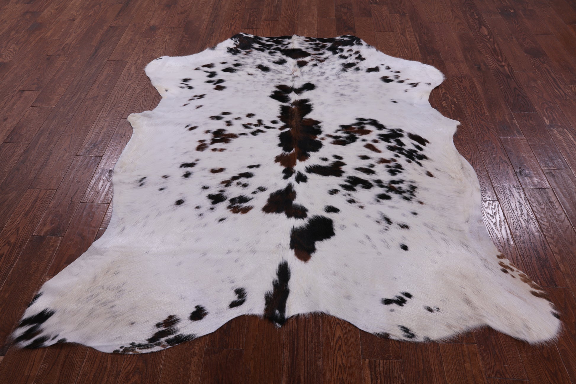 Natural Hair-On Cowhide Rug - 6' 8" X 6' 1" - Golden Nile