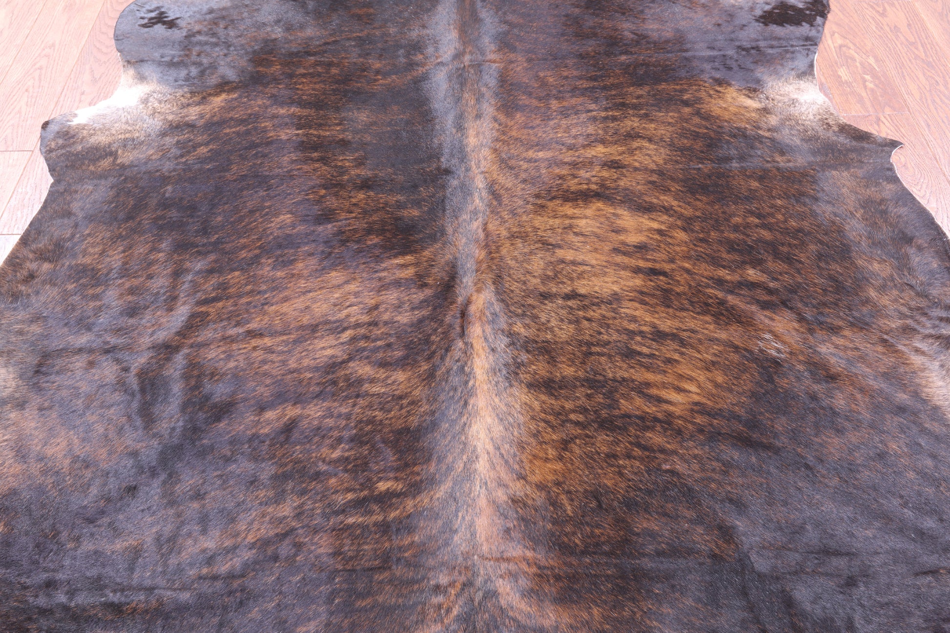 Natural Hair-On Cowhide Rug - 7' 2" X 6' 5" - Golden Nile