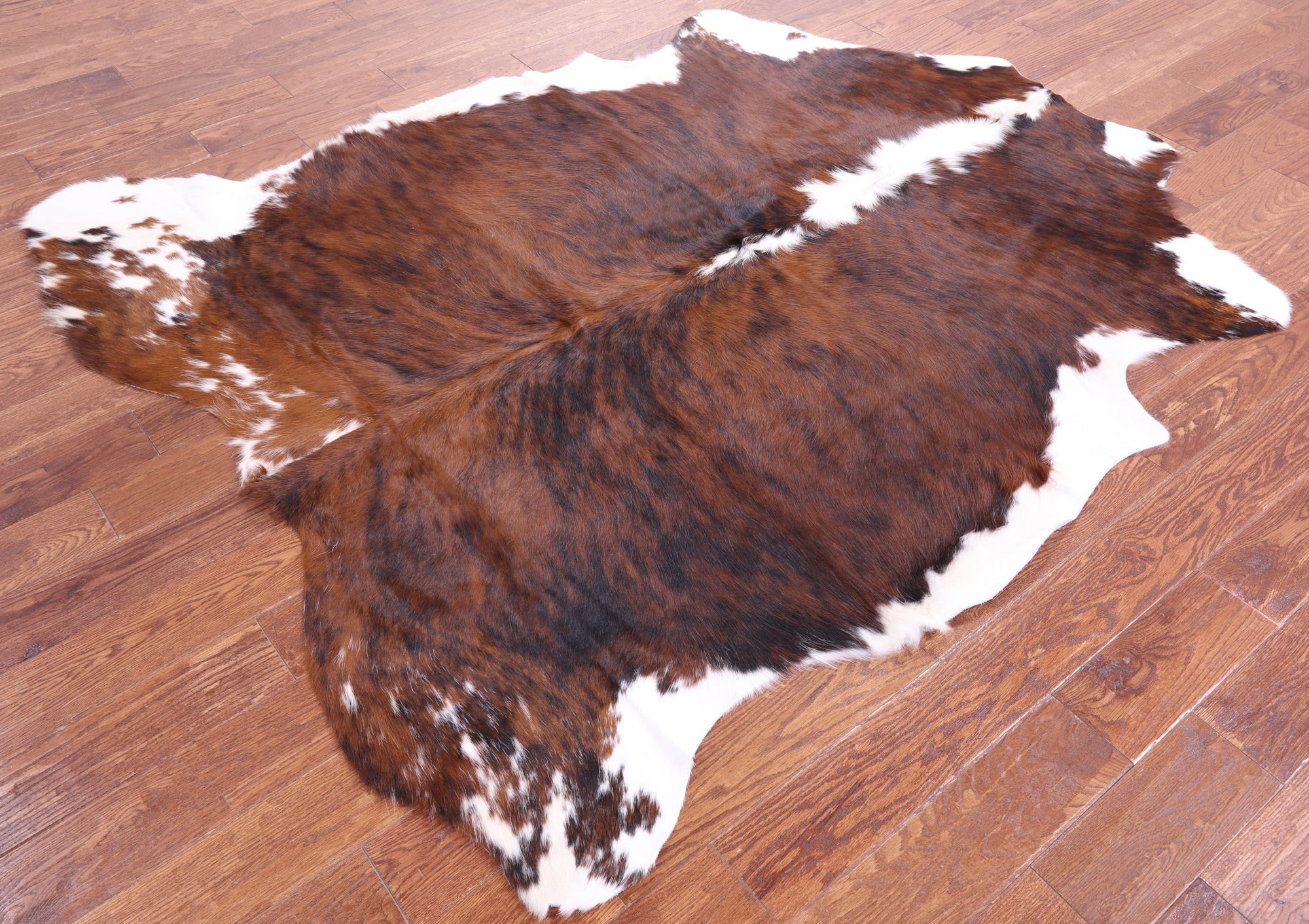 Natural Hair-On Cowhide Rug - 6' 11" X 6' 1" - Golden Nile