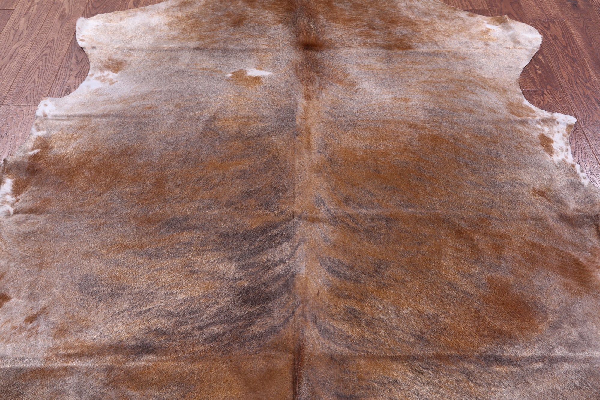 Natural Hair-On Cowhide Rug - 7' 1" X 5' 11" - Golden Nile