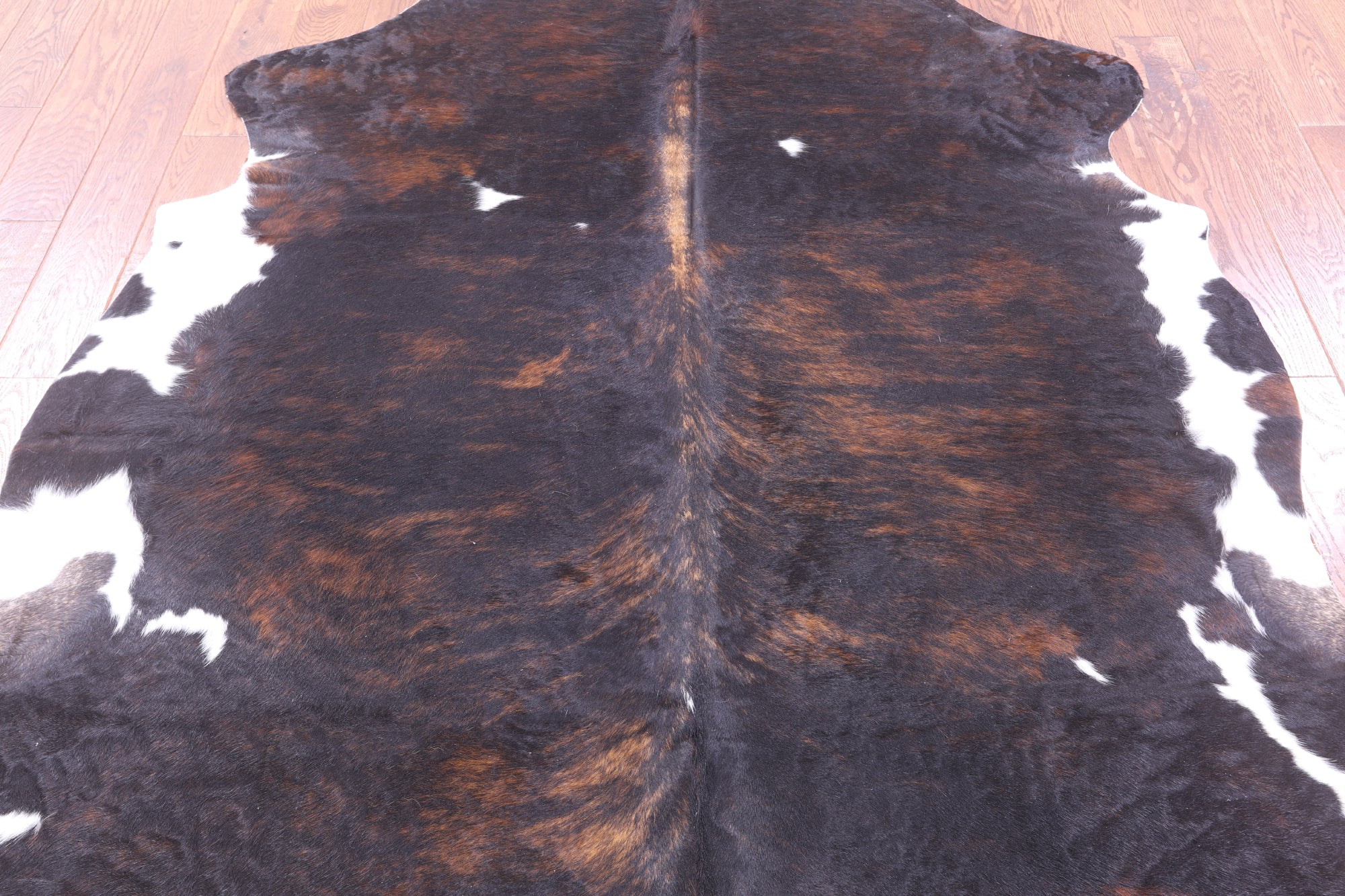 Natural Hair-On Cowhide Rug - 7' 4" X 6' 4" - Golden Nile