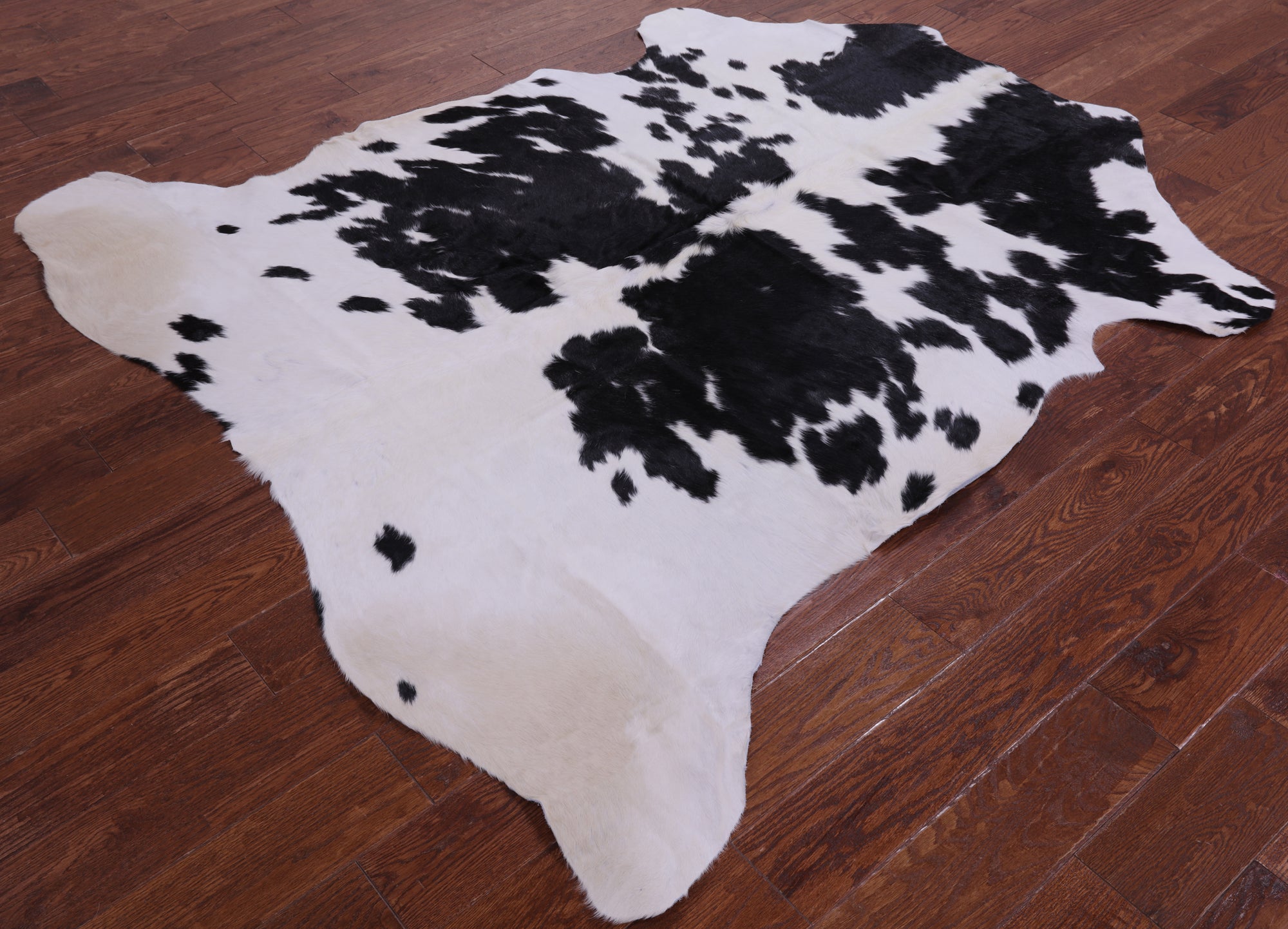 Natural Hair-On Cowhide Rug - 6' 6" X 6' 1" - Golden Nile